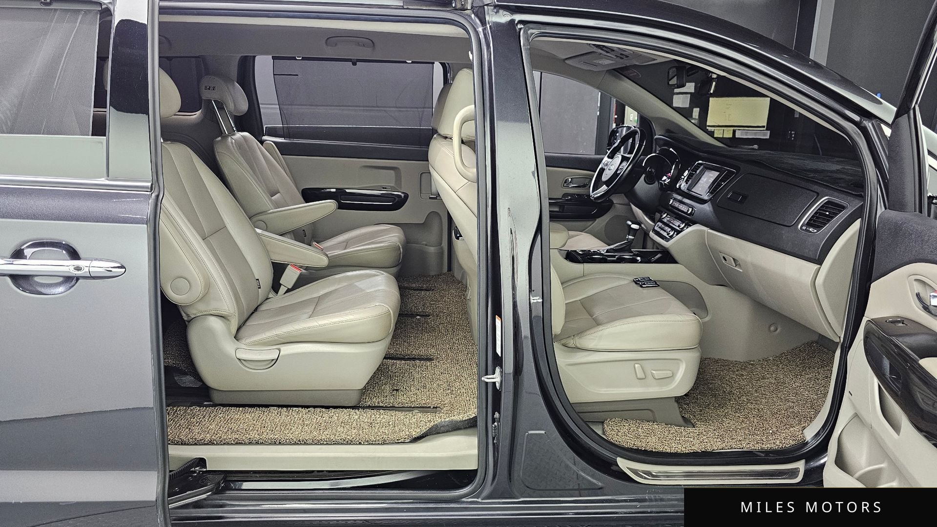 Kia Canival 2020 — миниатюра 12