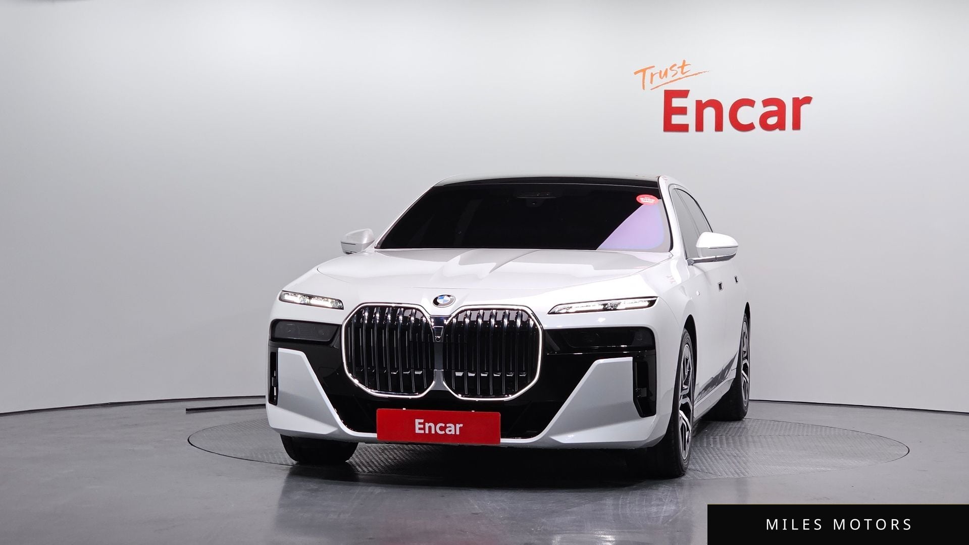 BMW 7 Series (G70) 2025 — миниатюра 3