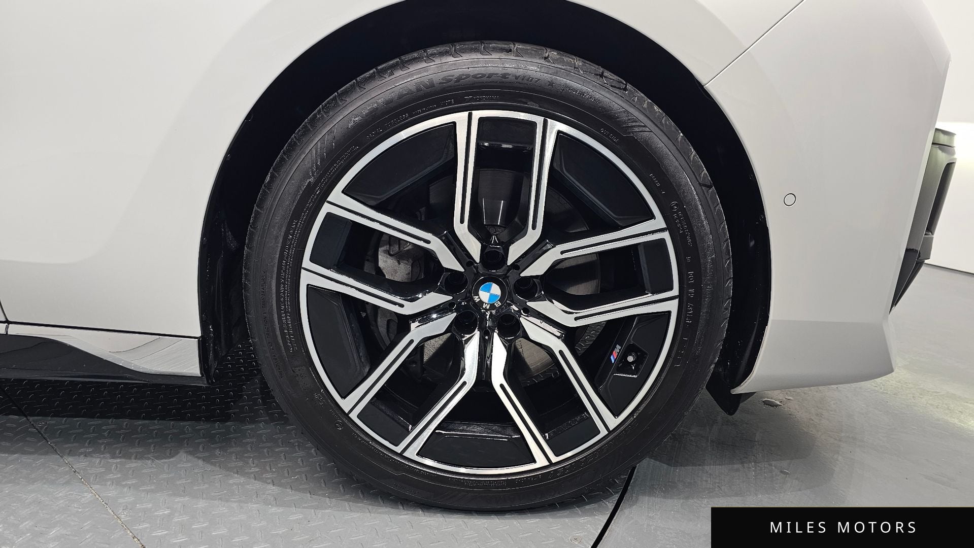 BMW 7 Series (G70) 2025 — миниатюра 5