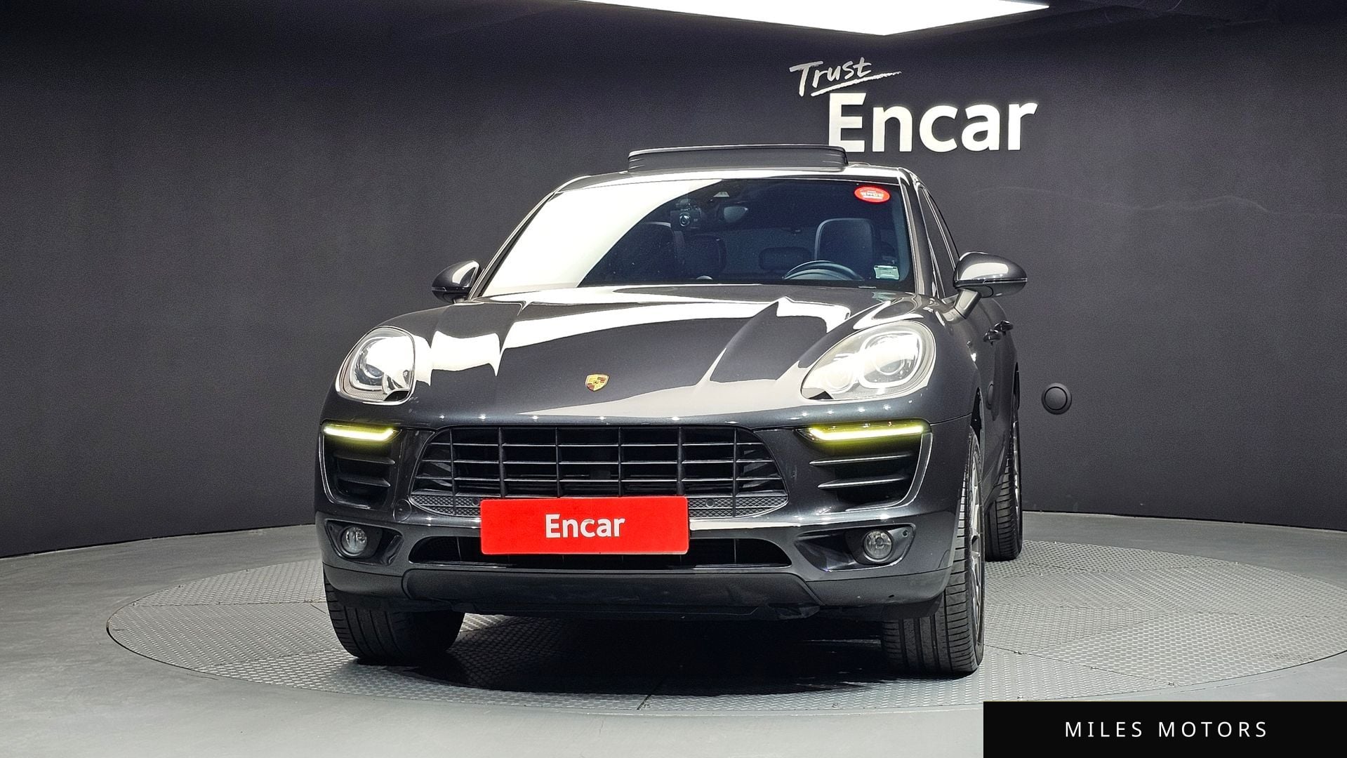 Porsche Macan 2017 — миниатюра 3