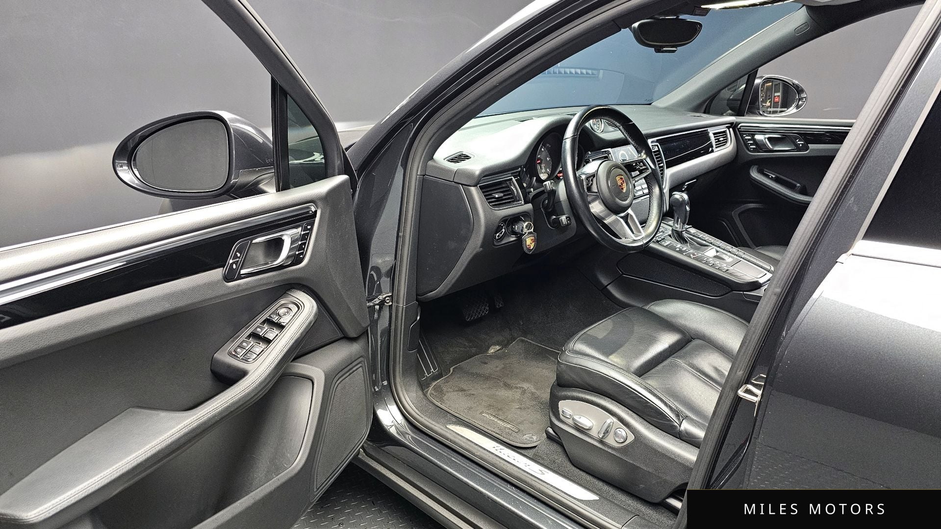 Porsche Macan 2017 — миниатюра 11