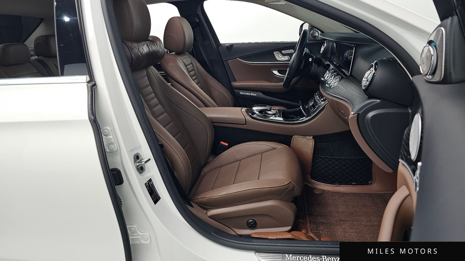 Mercedes-Benz E-Class W213 2020 — миниатюра 10