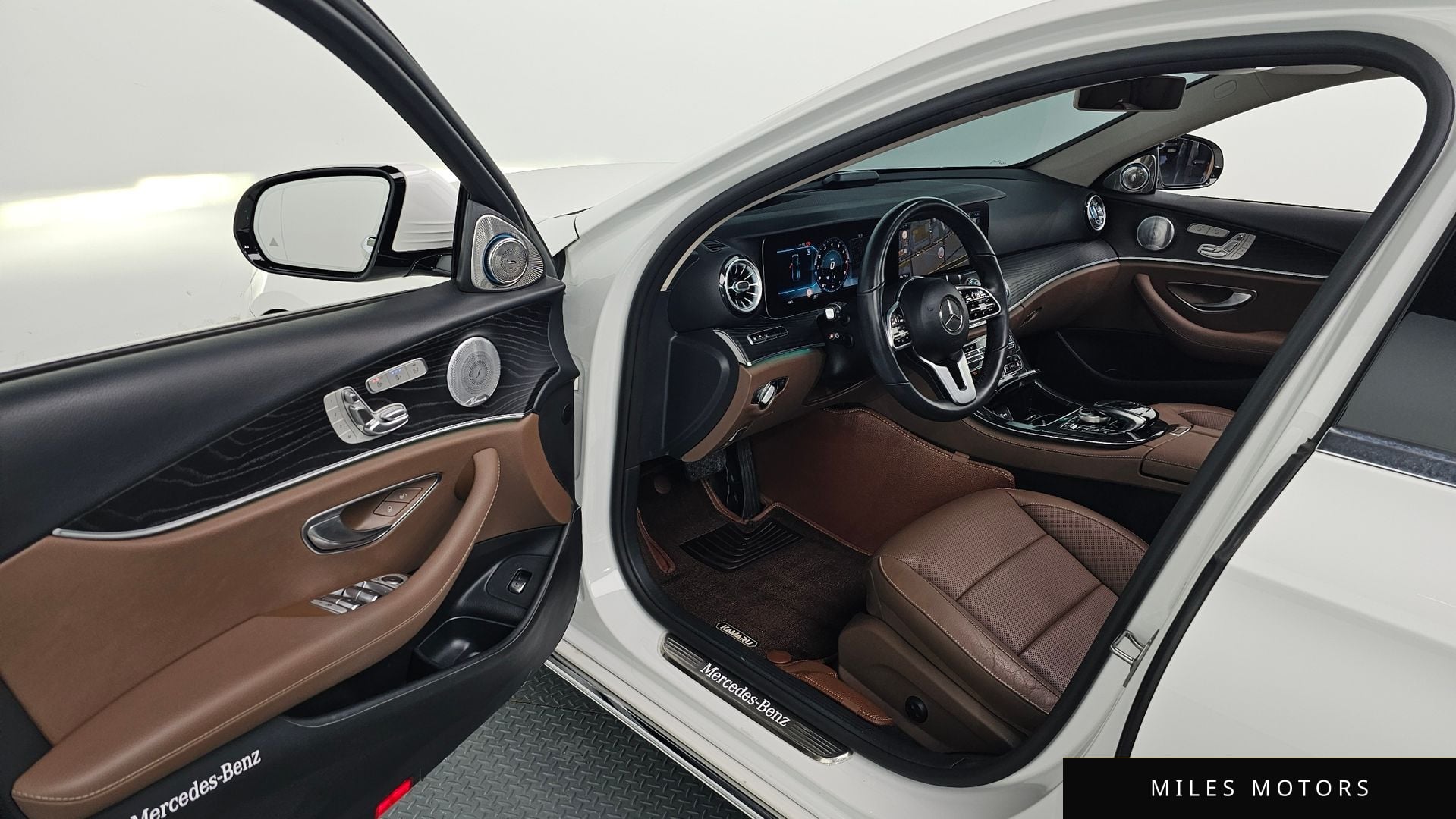 Mercedes-Benz E-Class W213 2020 — миниатюра 11