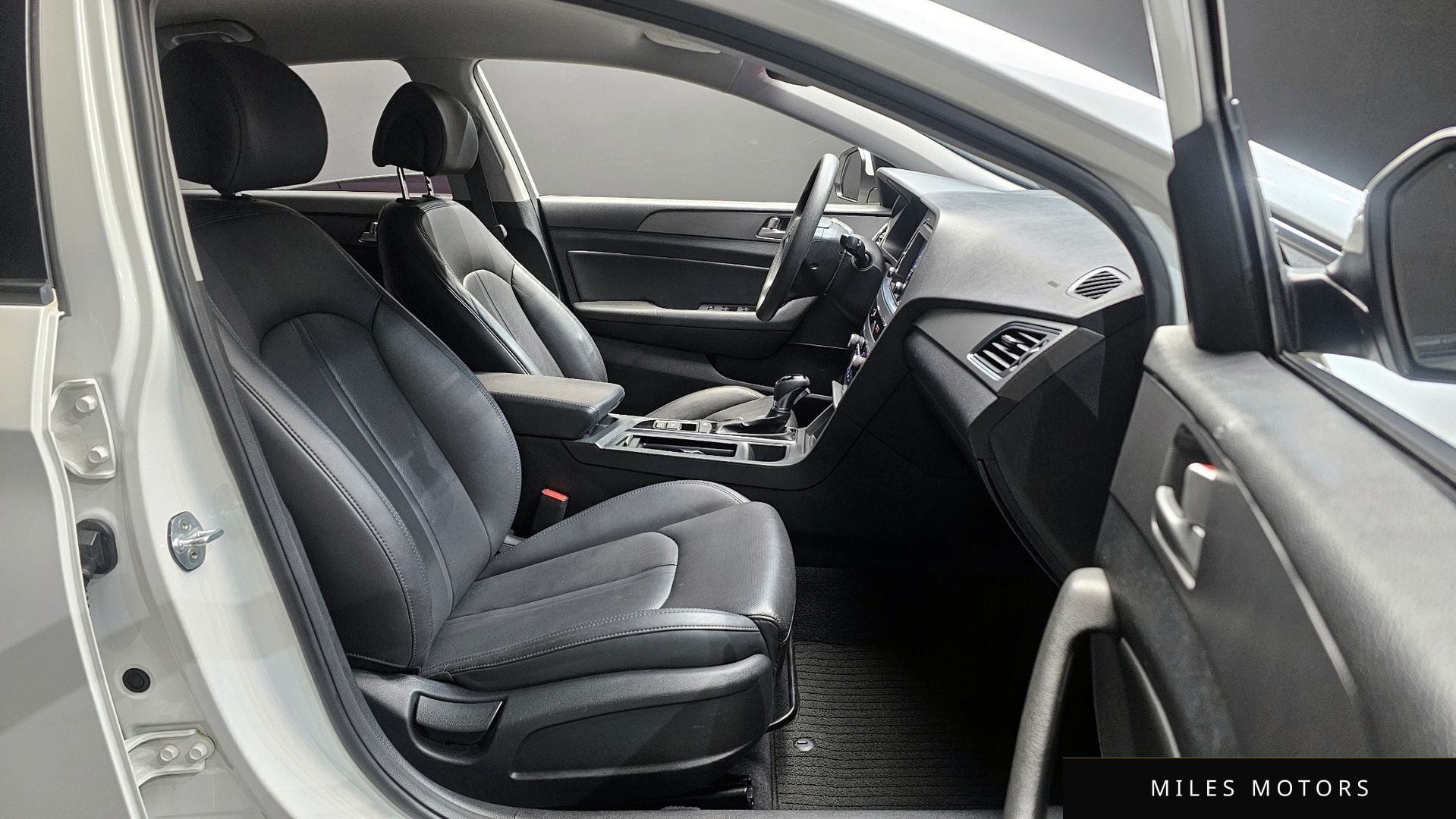 Hyundai Sonata 2016 — миниатюра 11