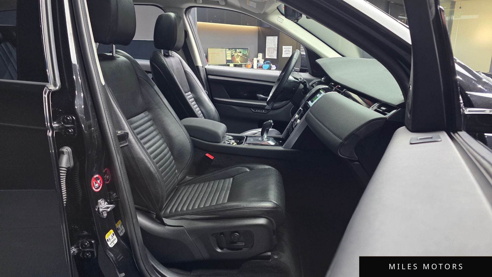 Land Rover Discovery Sport 2020 — миниатюра 11