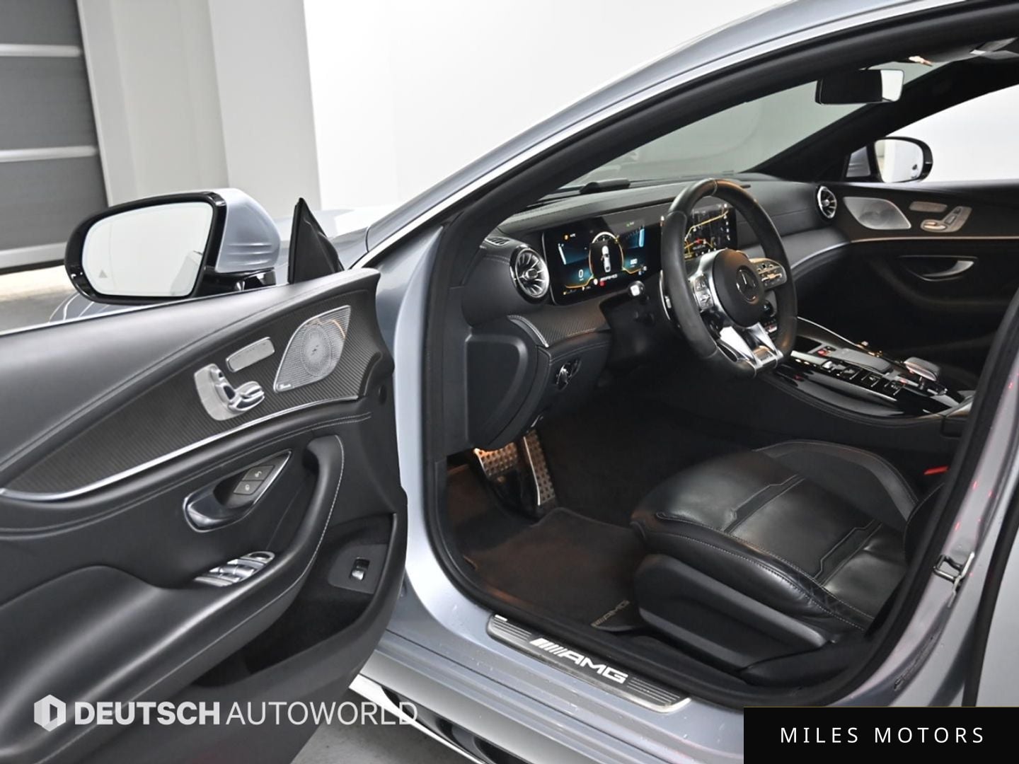 Mercedes-Benz AMG GT 2021 — миниатюра 11
