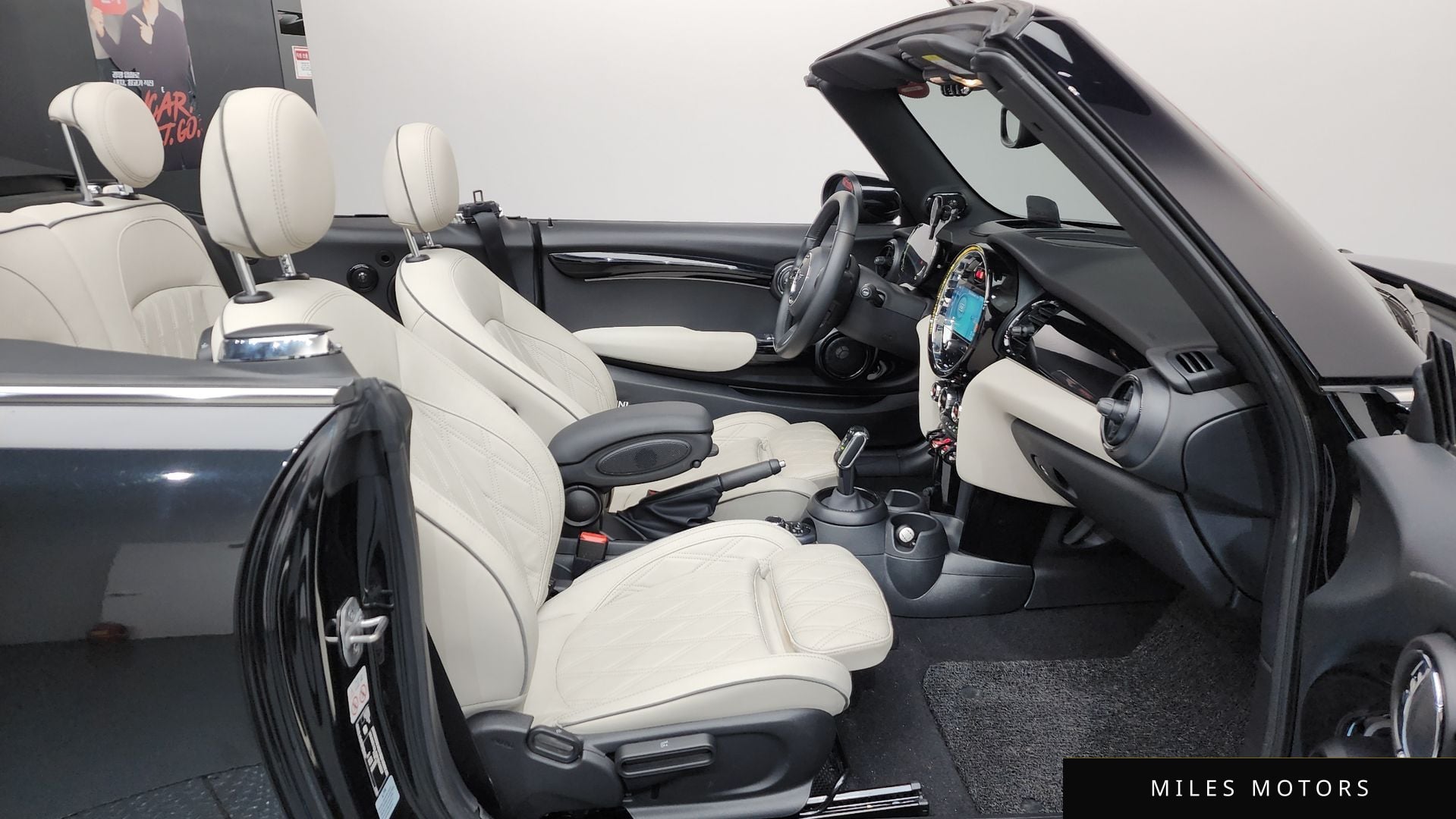MINI Cooper Convertible 2023 — миниатюра 11