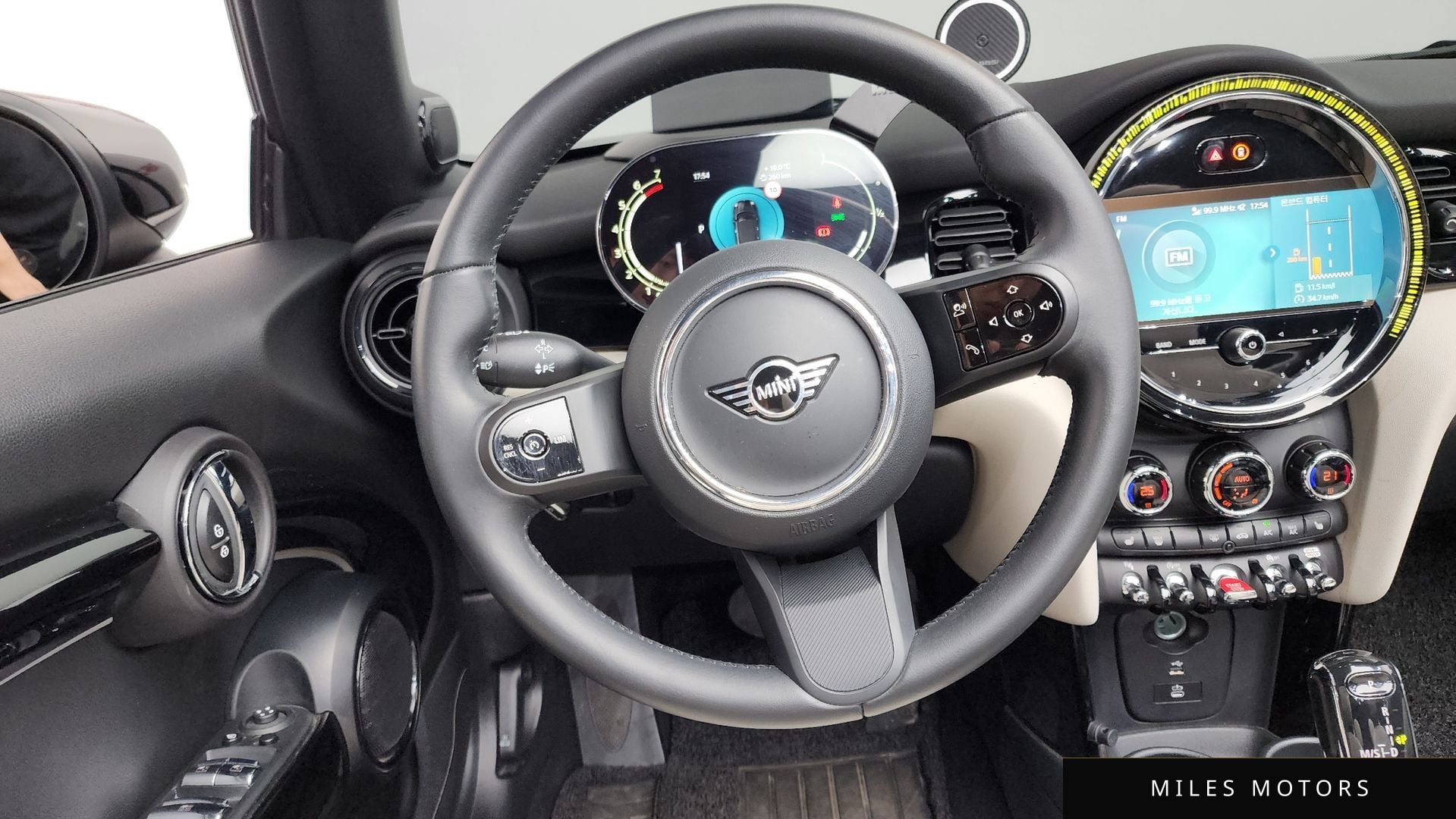 MINI Cooper Convertible 2023 — миниатюра 13
