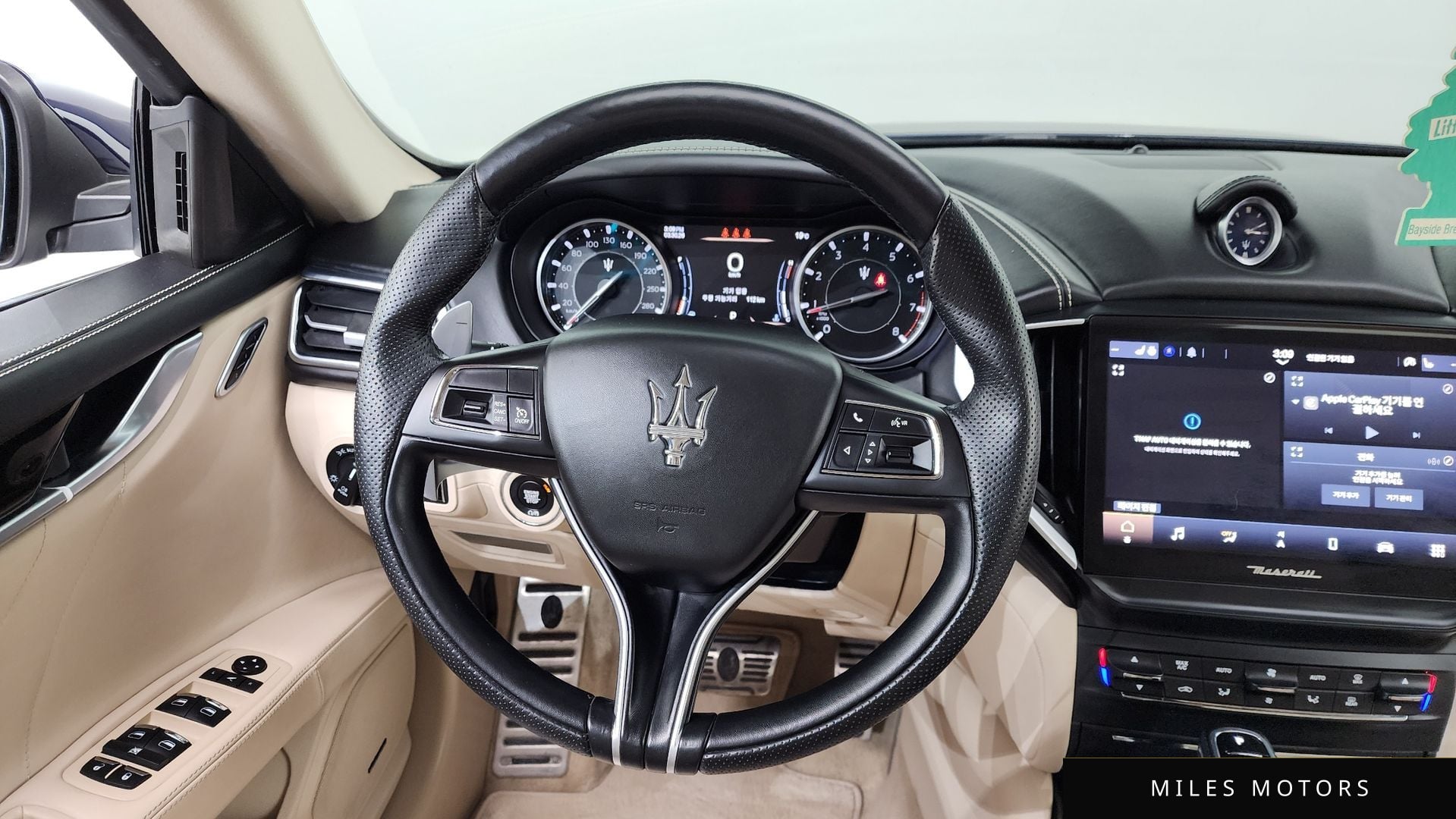 Maserati 기블리 2021 — миниатюра 13
