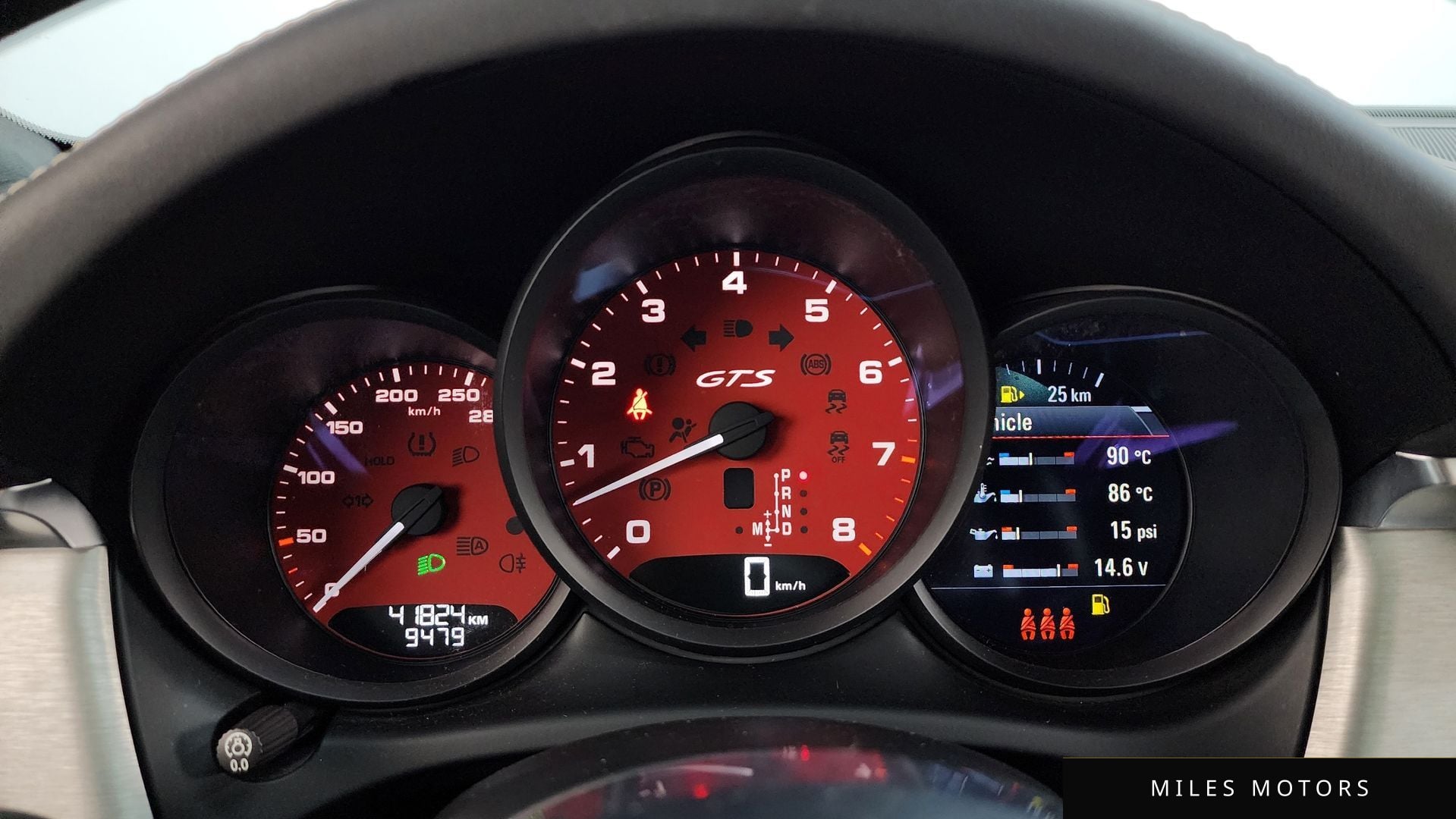 Porsche Macan 2021 — миниатюра 8