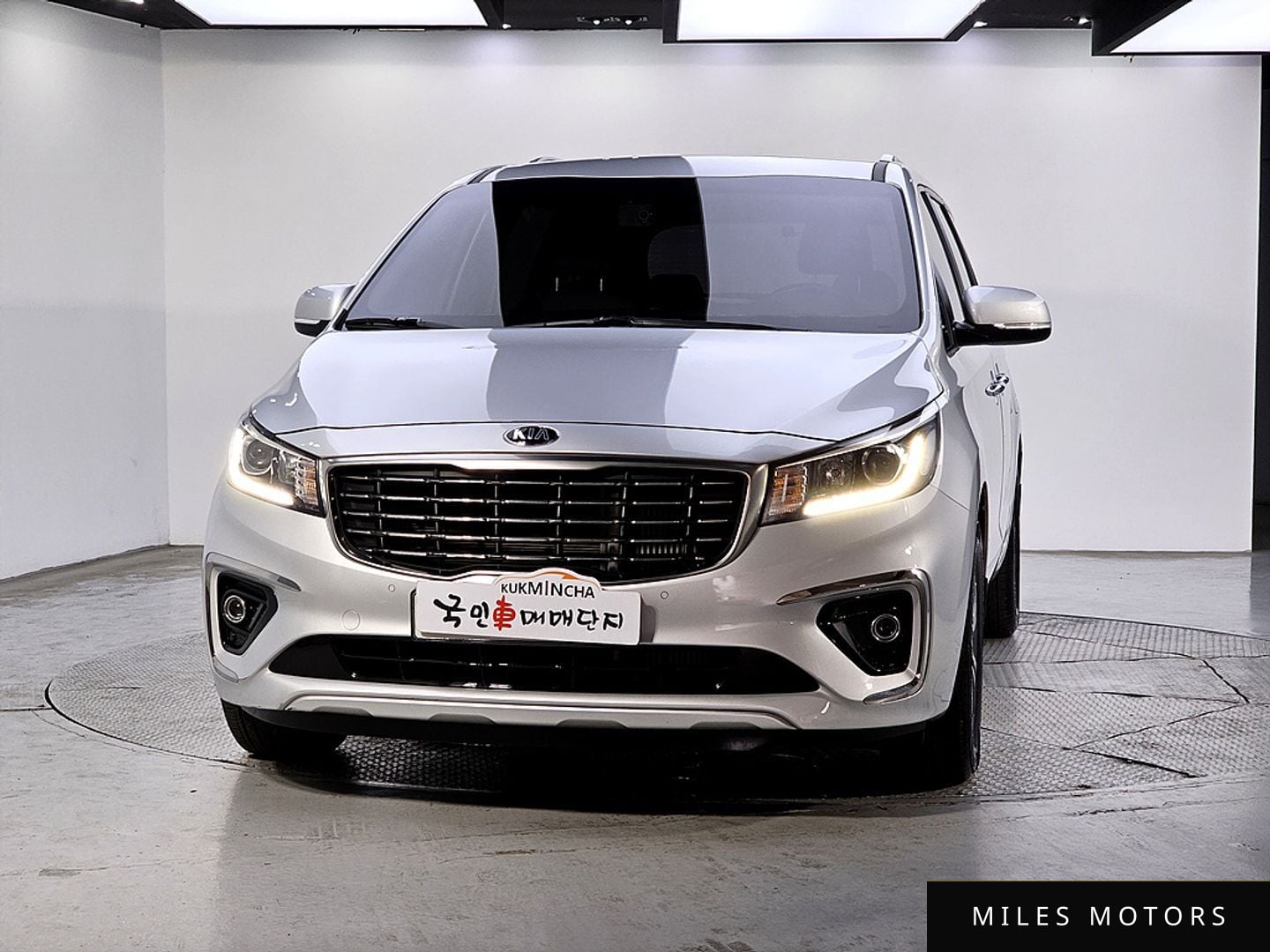Kia Canival 2019 — миниатюра 3