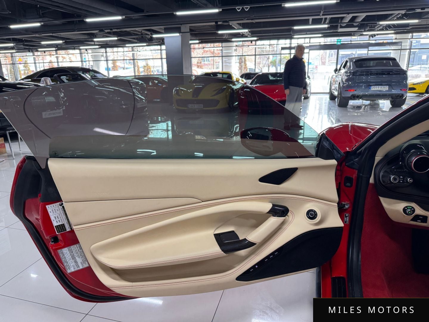 Ferrari F8 2023 — миниатюра 5