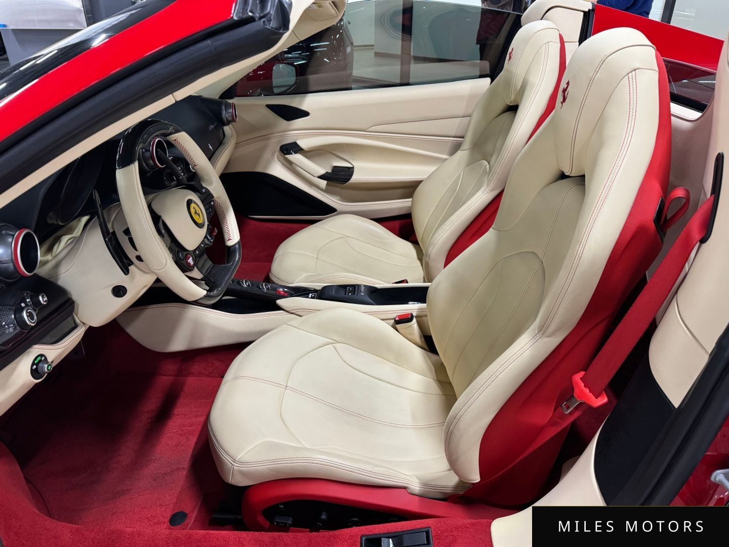Ferrari F8 2023 — миниатюра 7