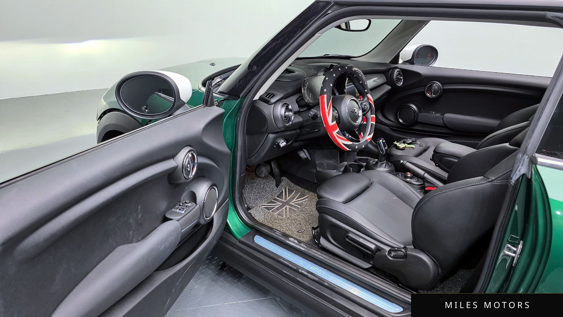 MINI Cooper 2021 — миниатюра 11