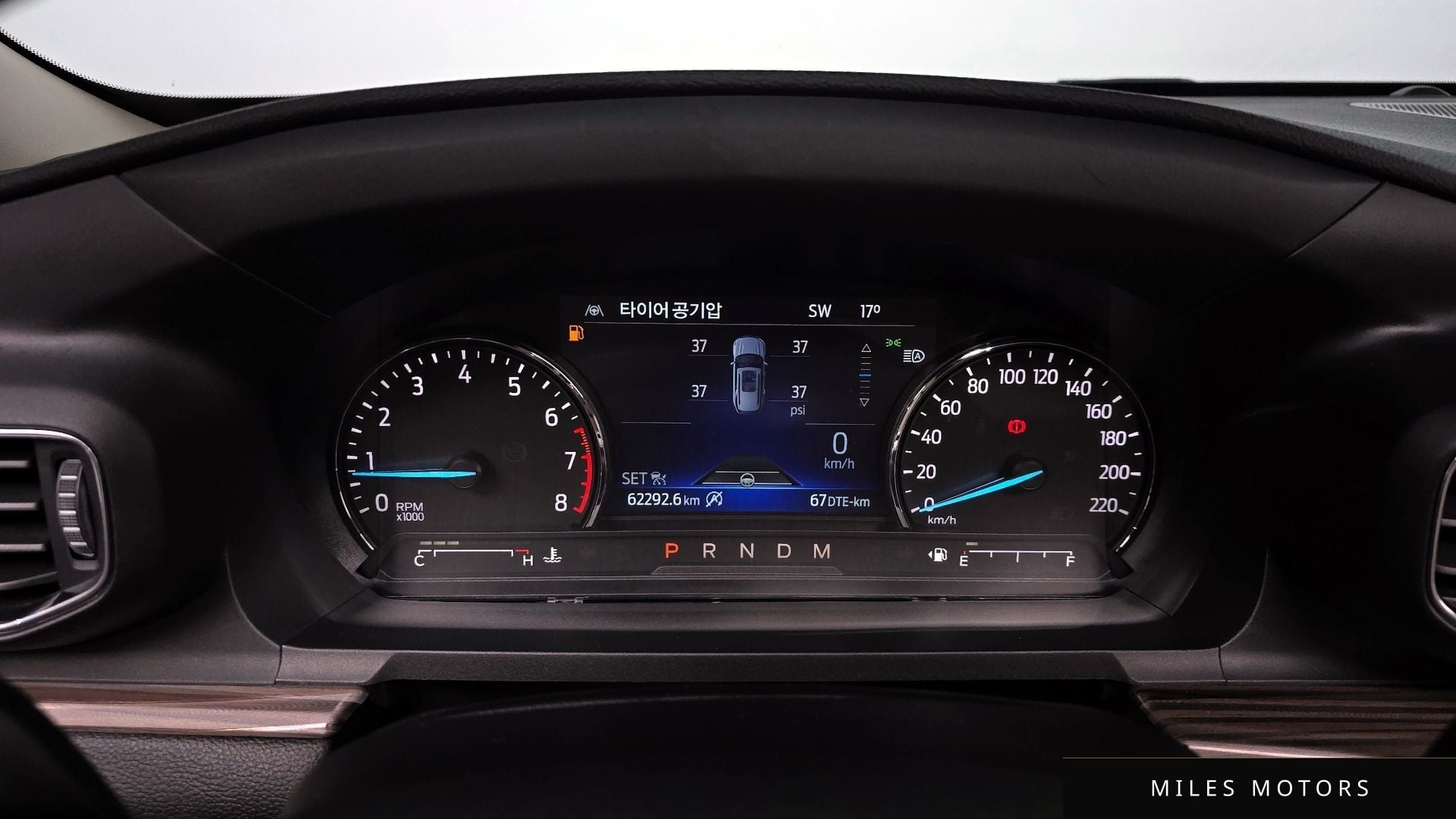 Ford Explorer 2020 — миниатюра 7