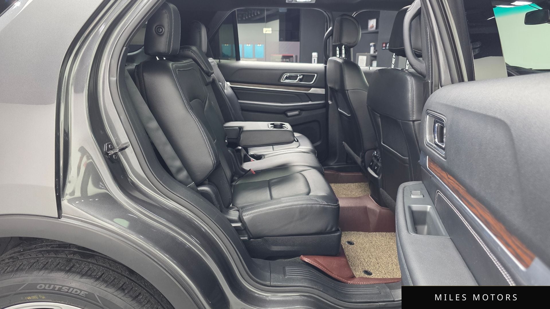 Ford Explorer 2016 — миниатюра 12