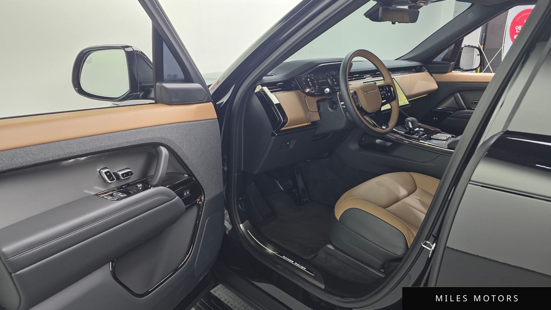 Land Rover Range Rover Sport 2025 — миниатюра 10