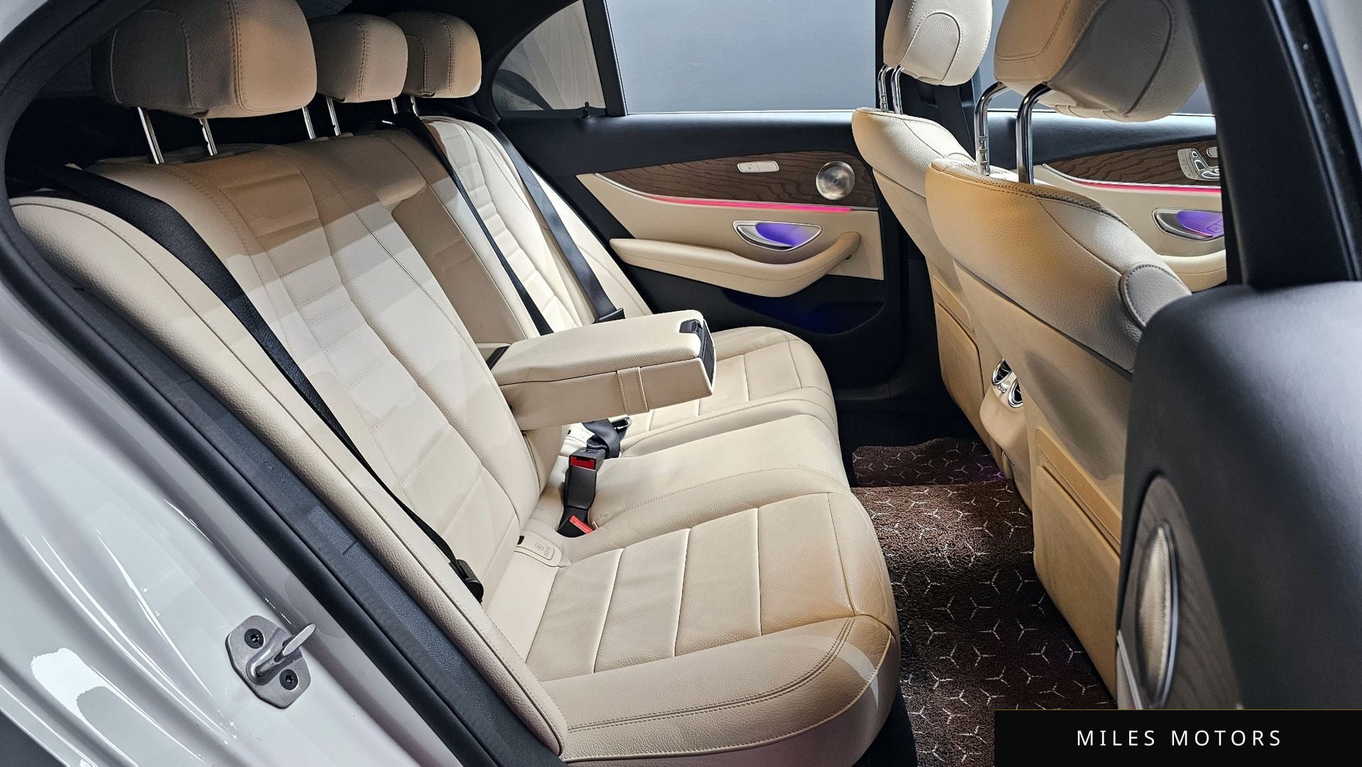 Mercedes-Benz E-Class W213 2023 — миниатюра 12