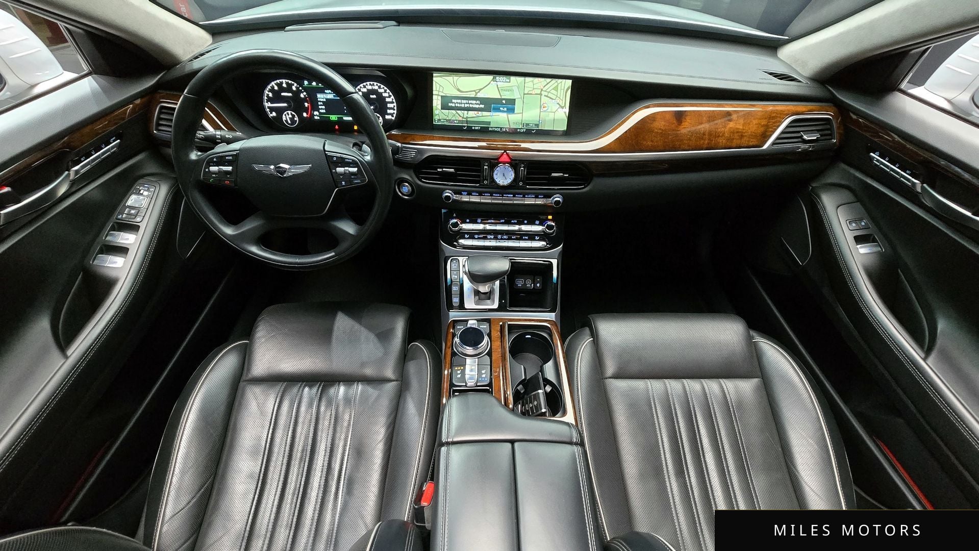 Genesis EQ900 2016 — миниатюра 7