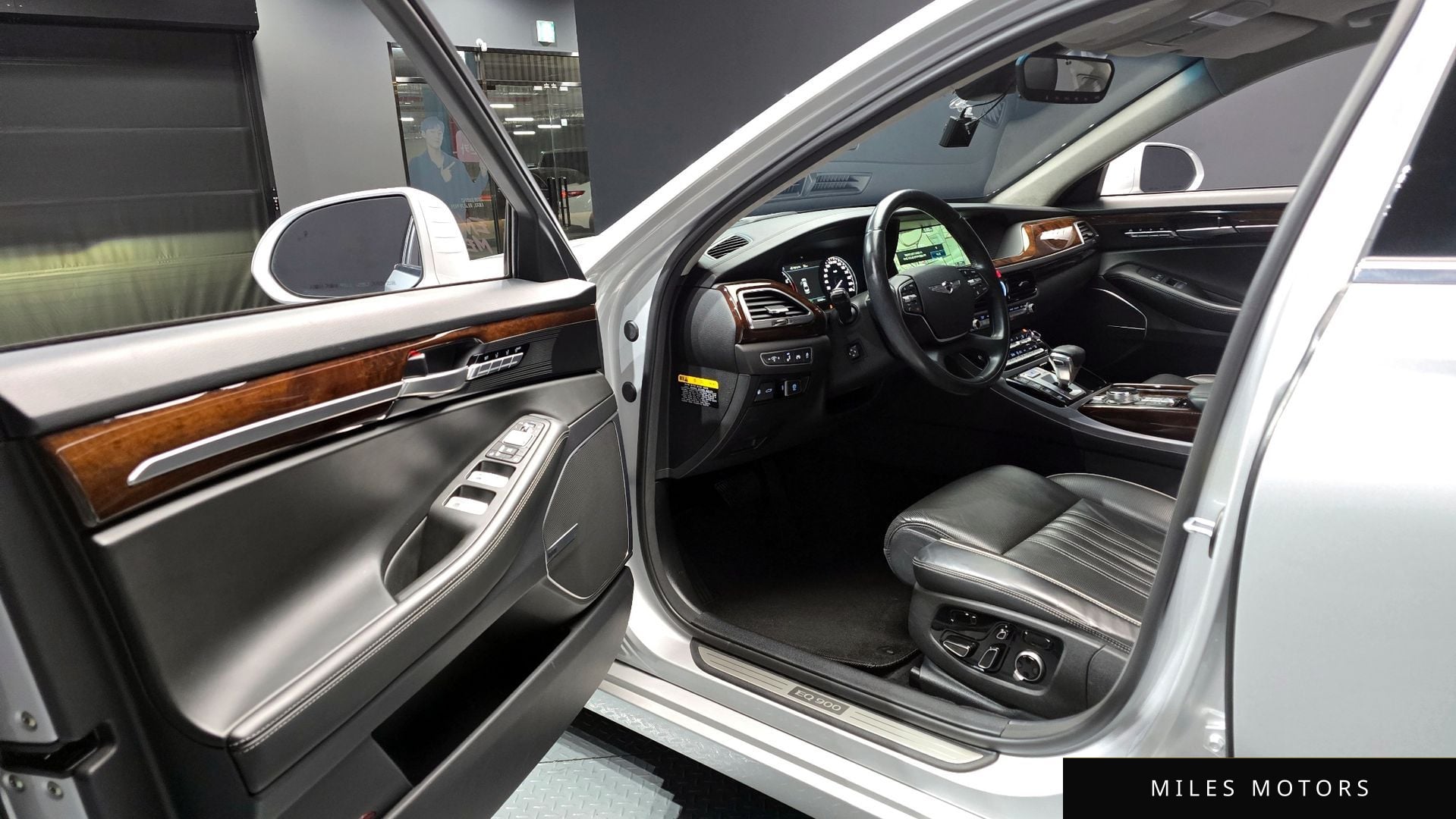 Genesis EQ900 2016 — миниатюра 11