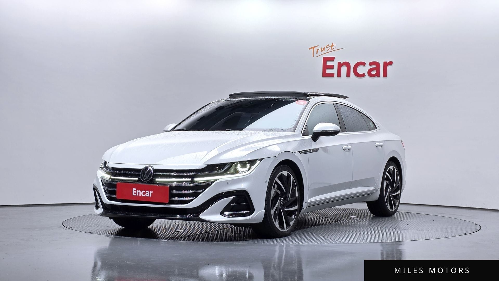 Volkswagen Arteon 2022 — фото 1 из 12