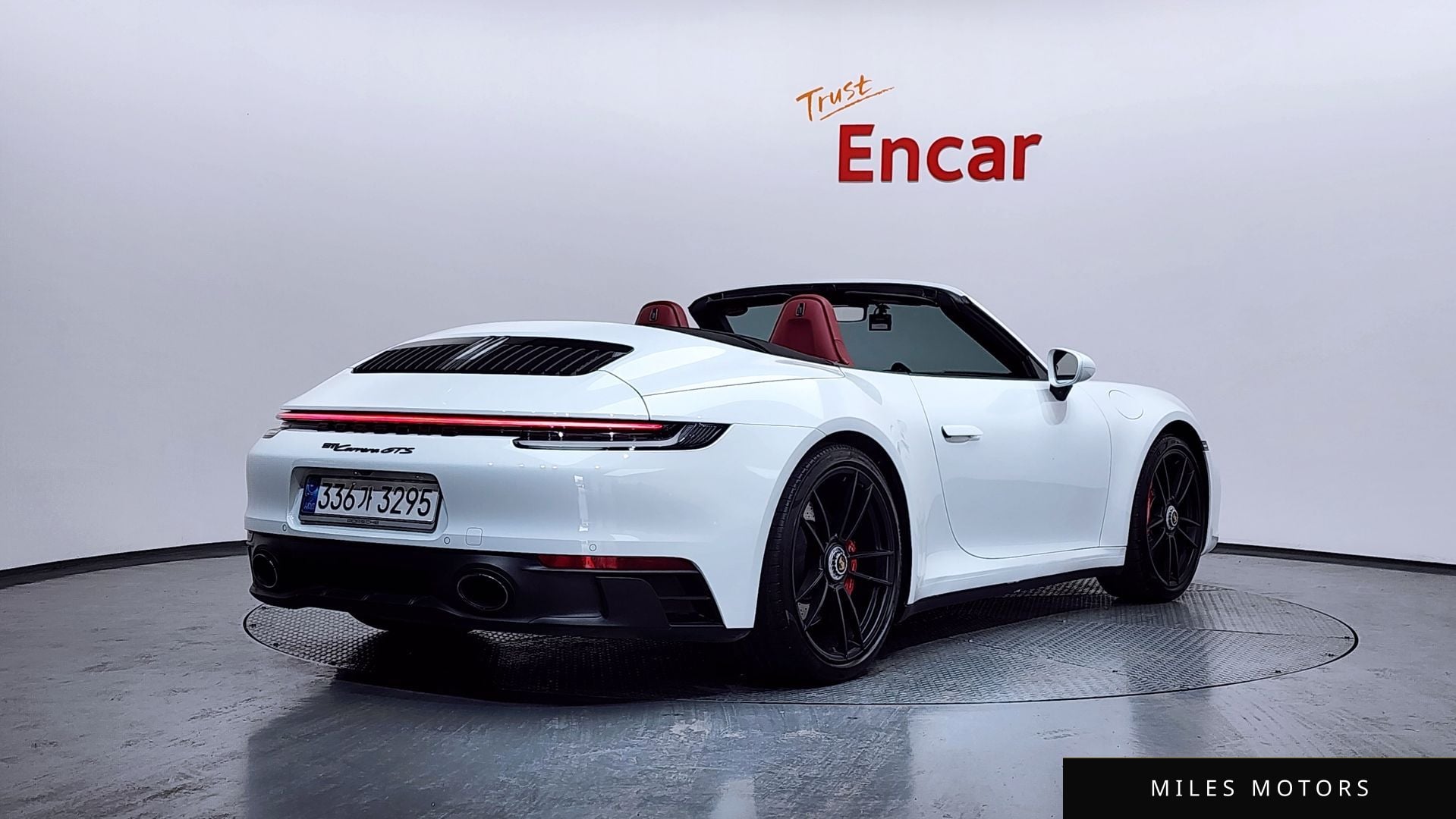 Porsche 911 (992) 2022 — миниатюра 2