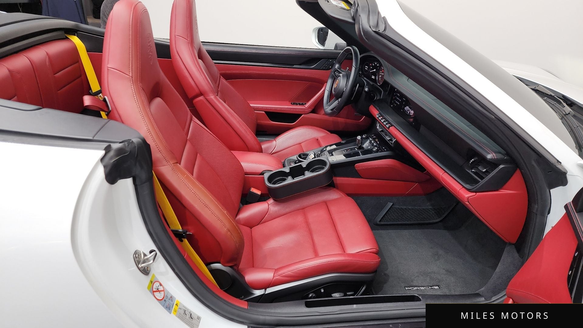 Porsche 911 (992) 2022 — миниатюра 11