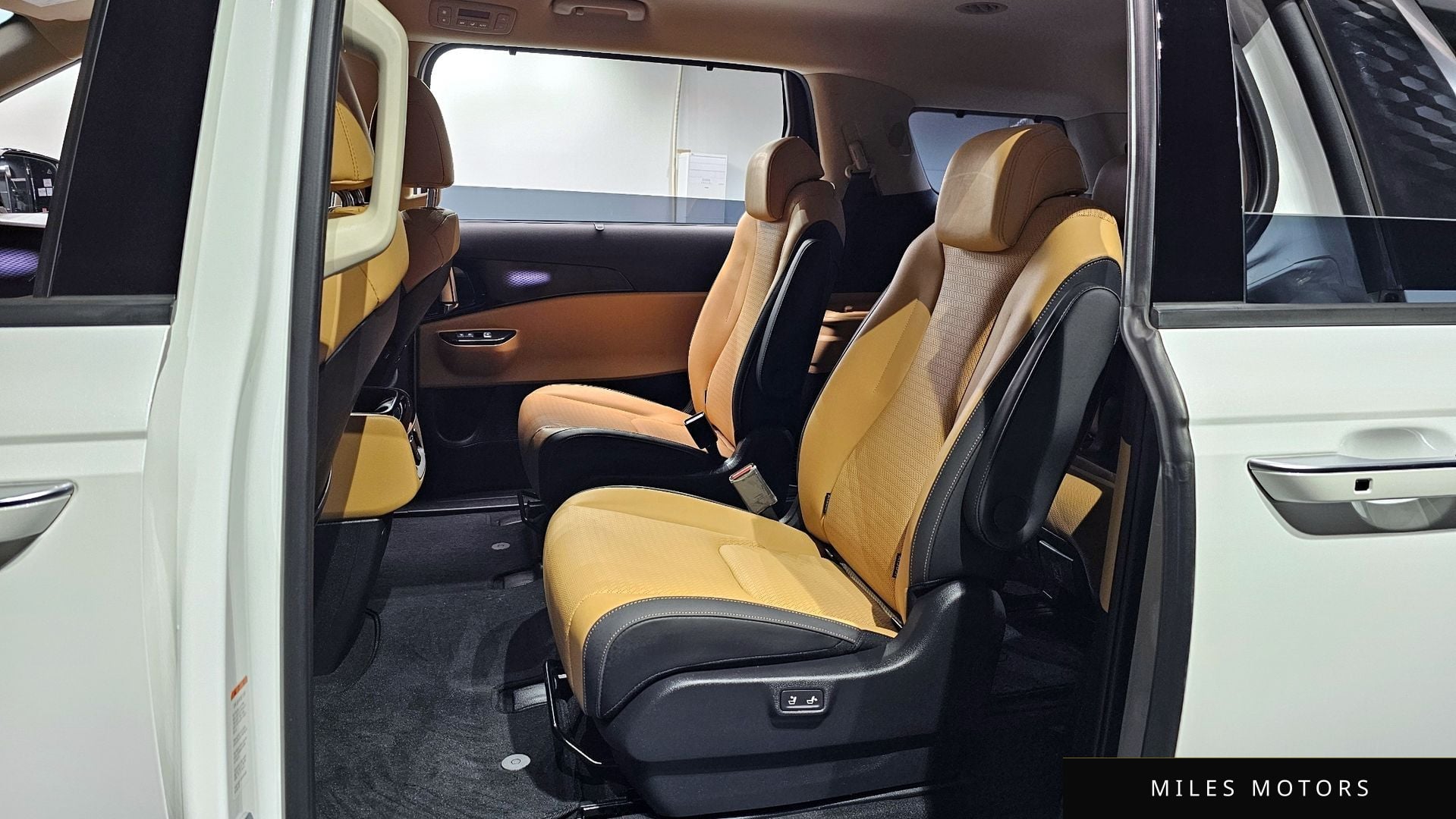 Kia Carnival 2023 — миниатюра 12