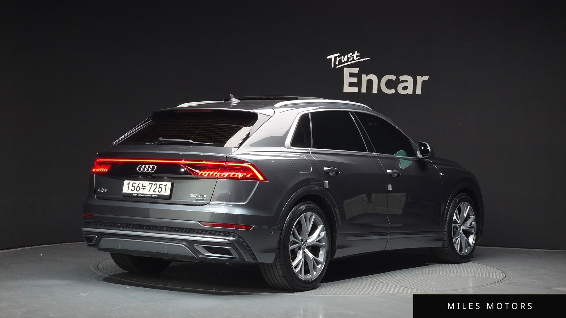 Audi Q8 (4M) 2021 — миниатюра 2