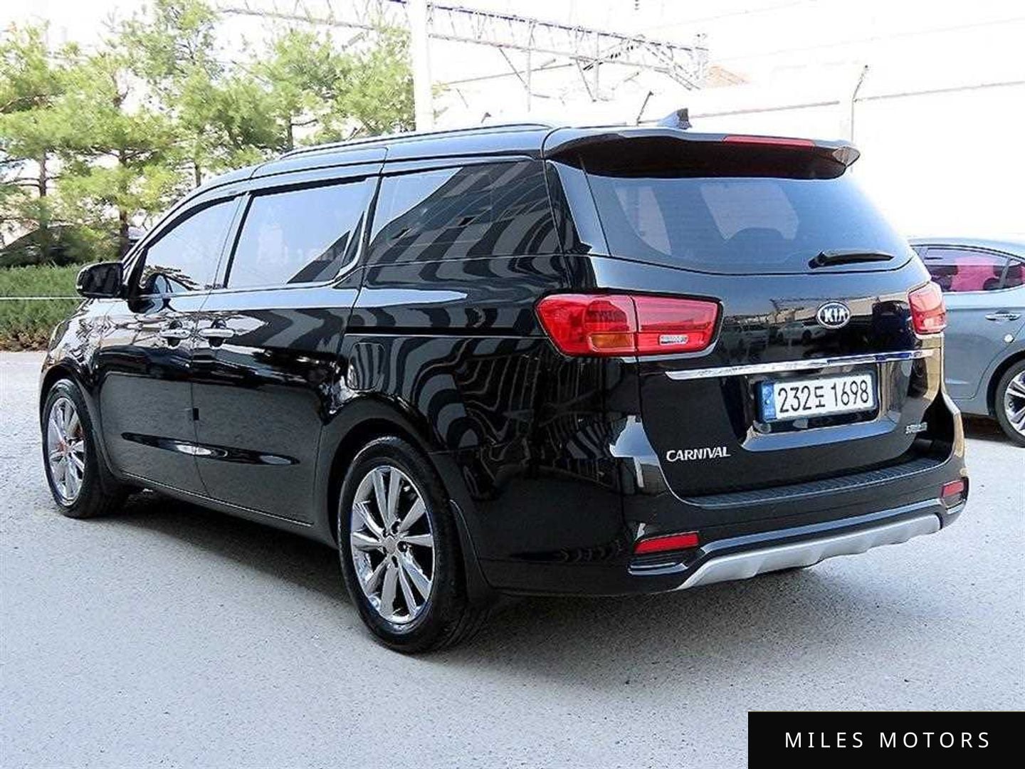 Kia Canival 2019 — миниатюра 2