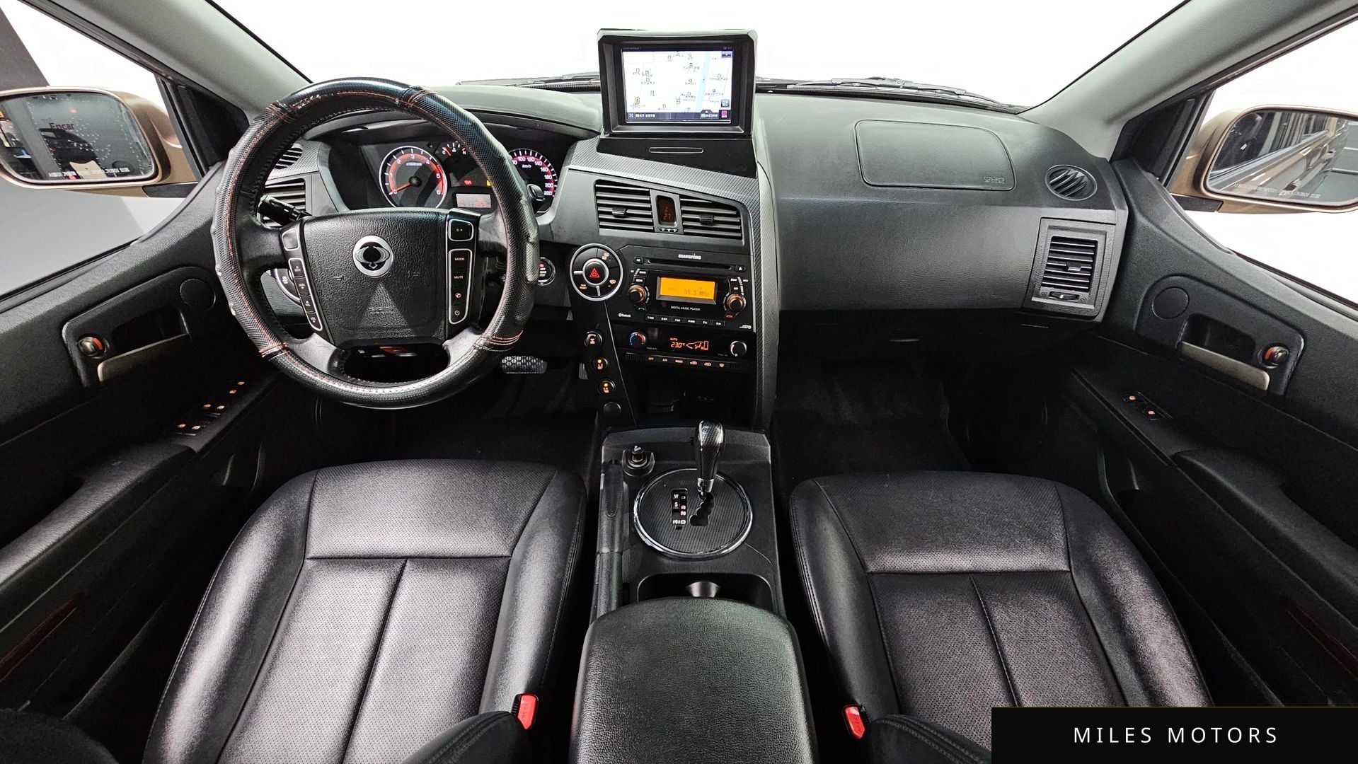KG Mobility KORANDO 2015 — миниатюра 7