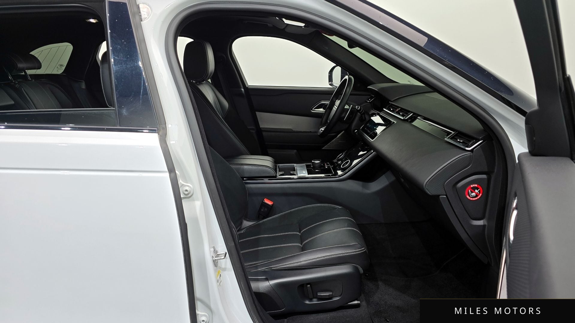 Land Rover Range Rover Velar 2019 — миниатюра 11