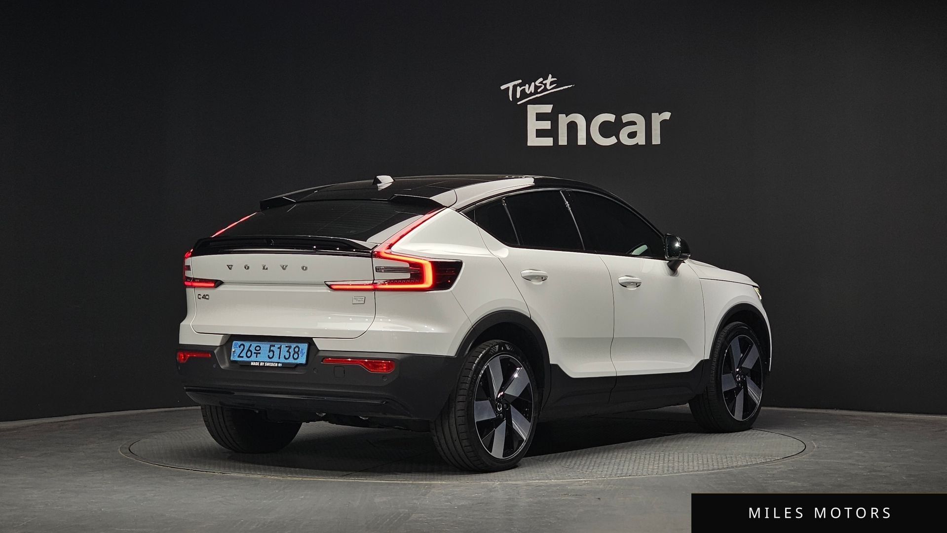 Volvo C40 2022 — миниатюра 2