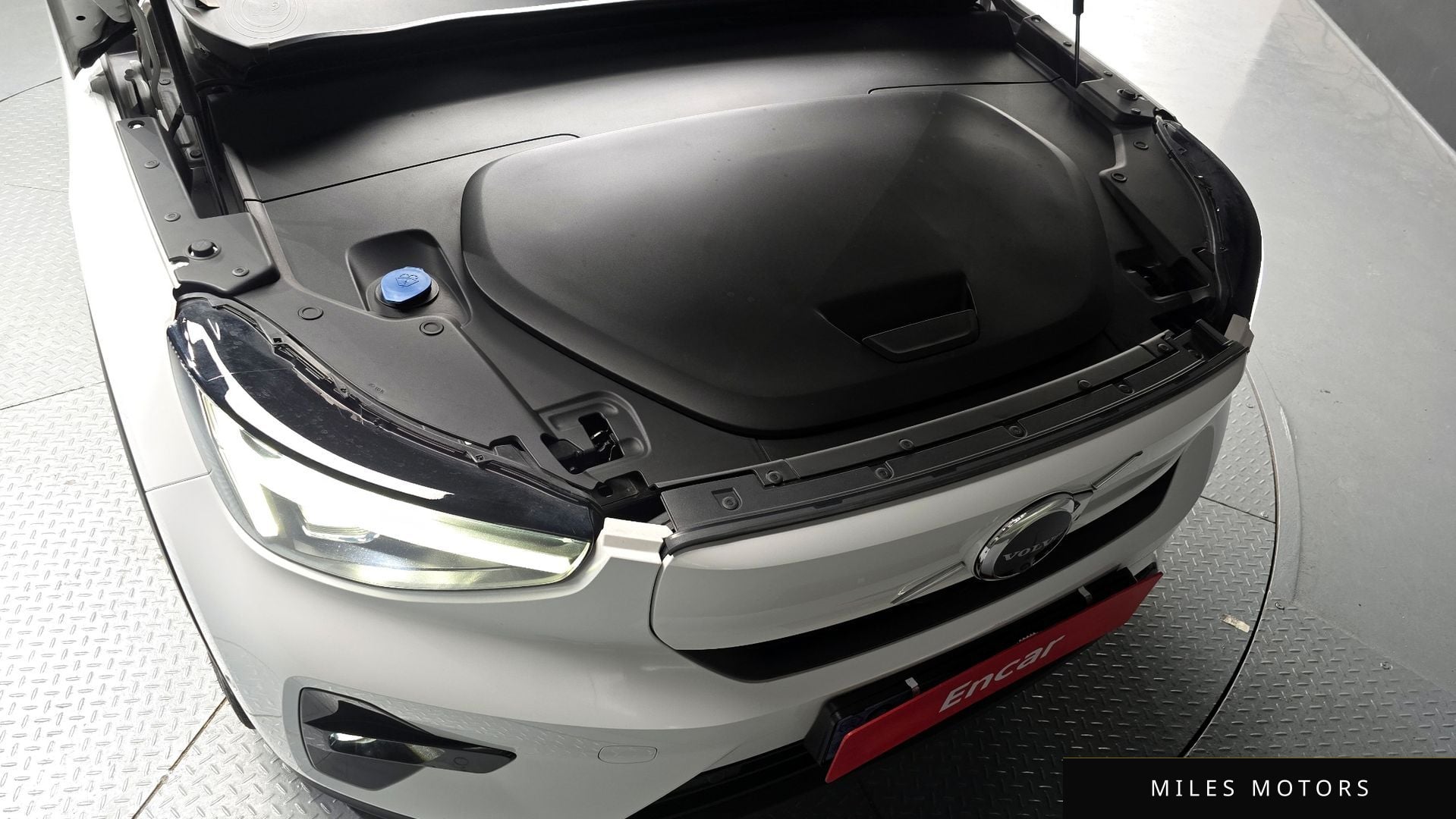Volvo C40 2022 — миниатюра 6