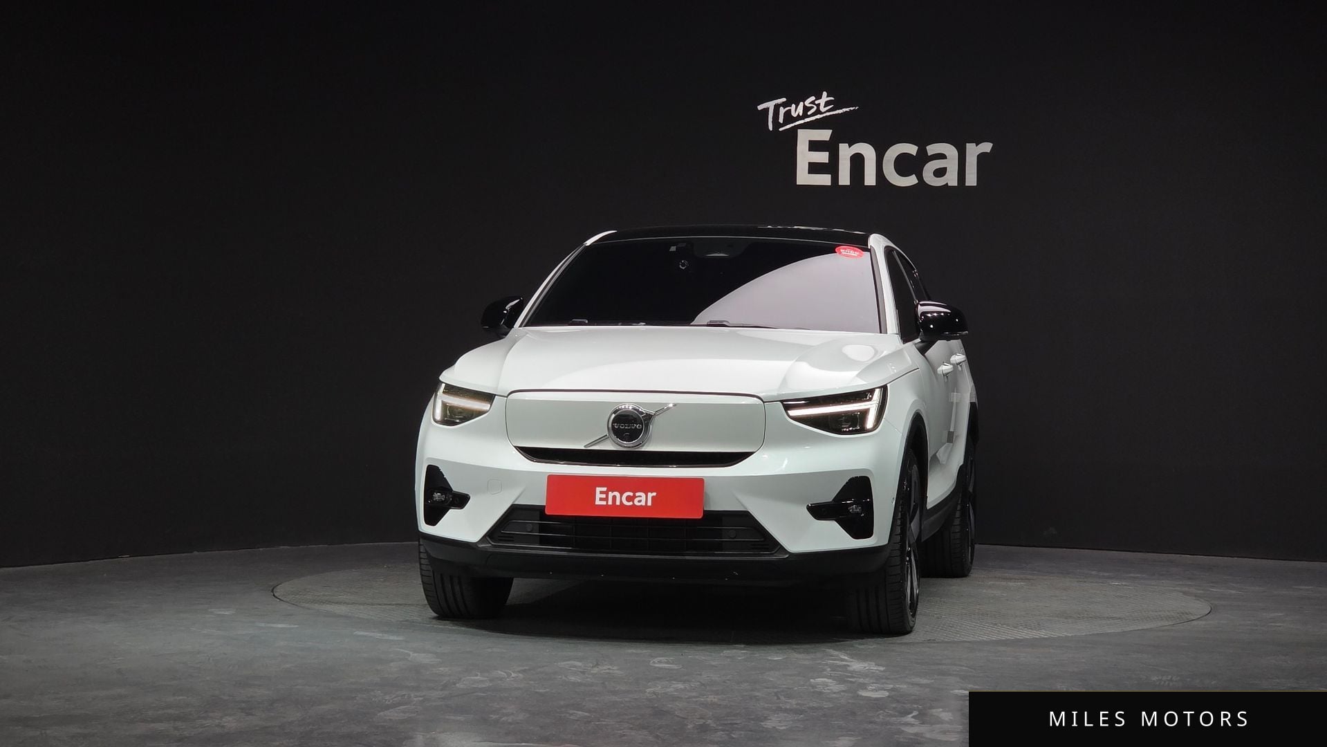 Volvo C40 2023 — миниатюра 3