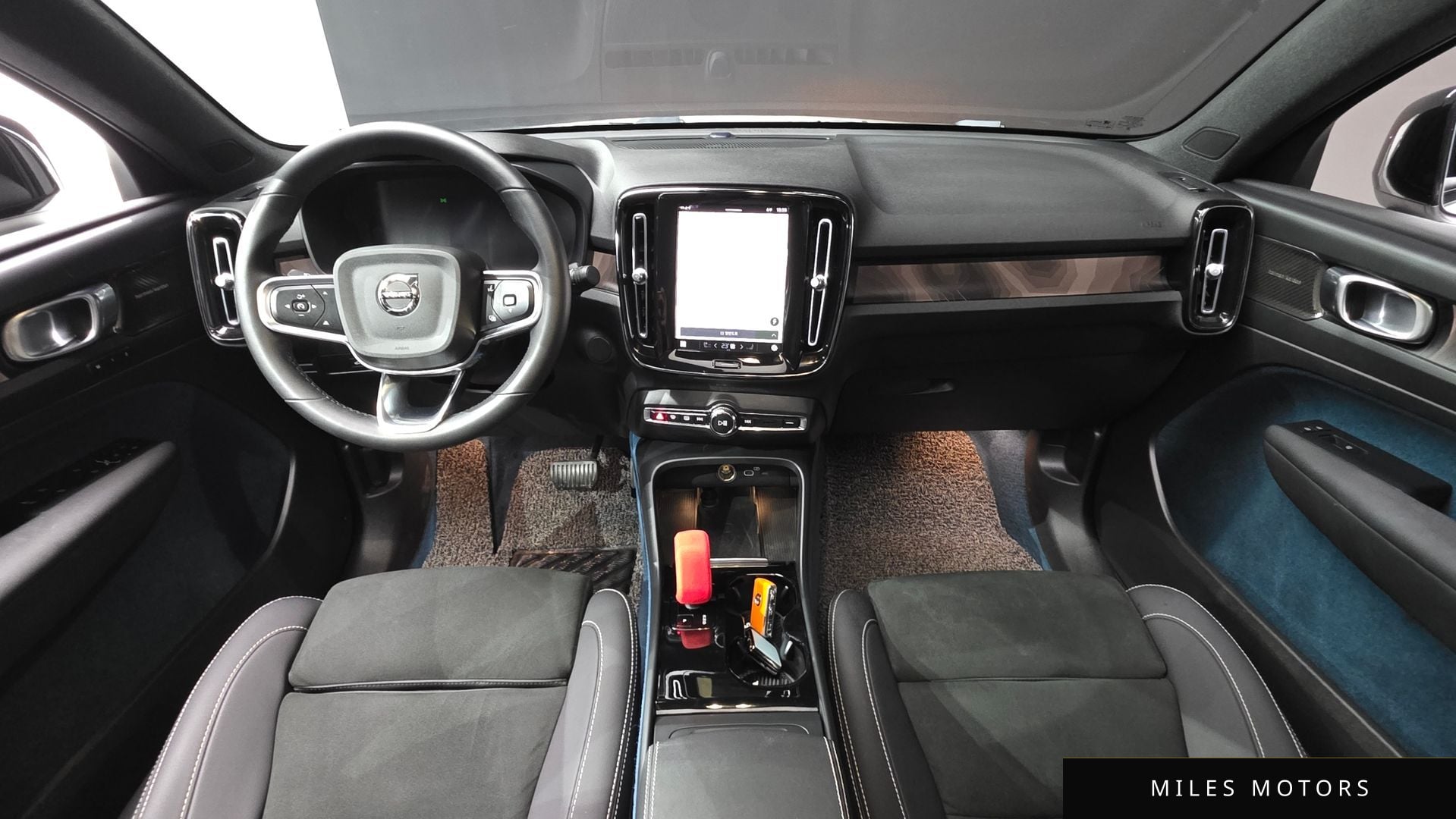 Volvo C40 2023 — миниатюра 7