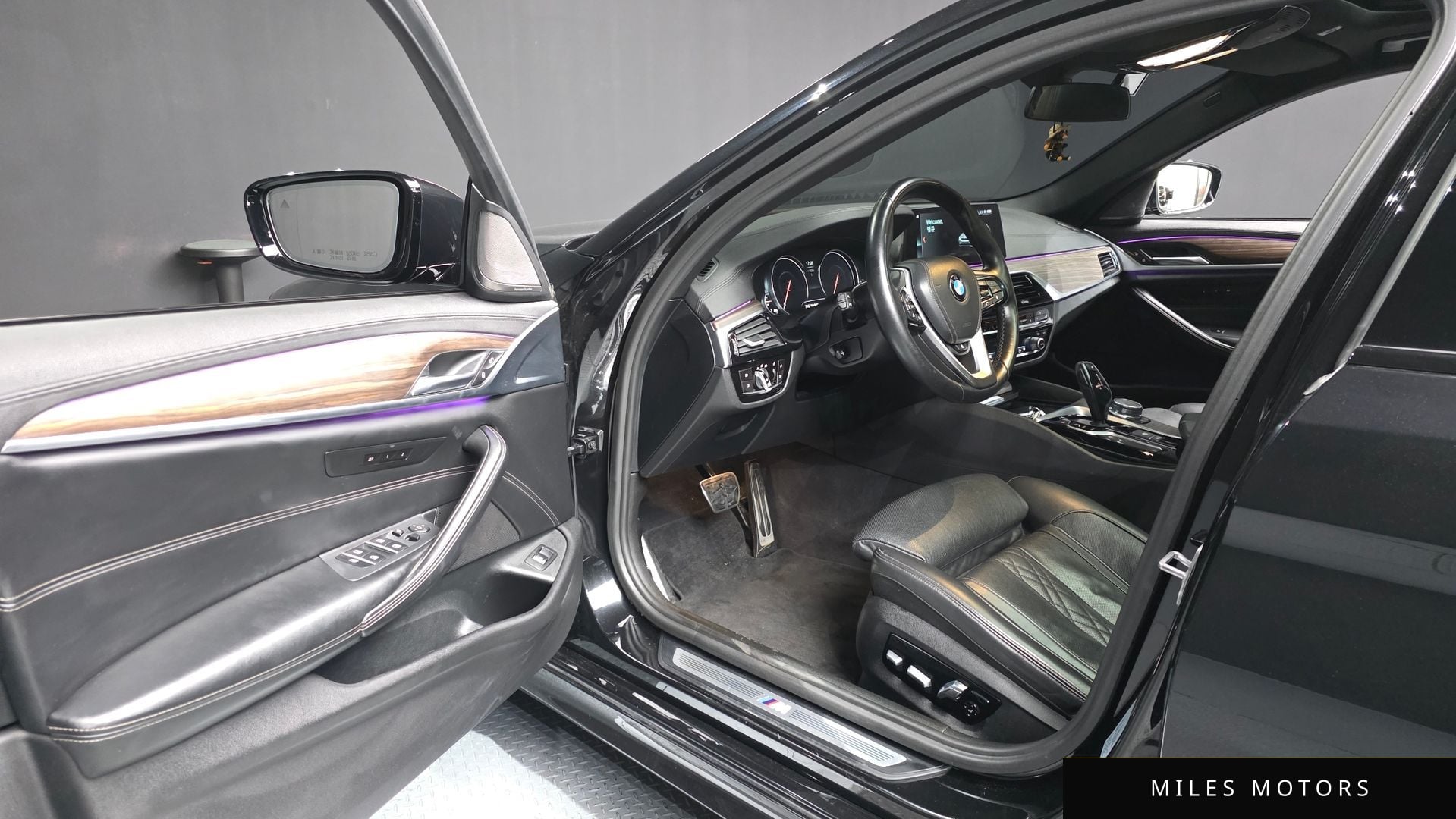 BMW 5 Series (G30) 2017 — миниатюра 10