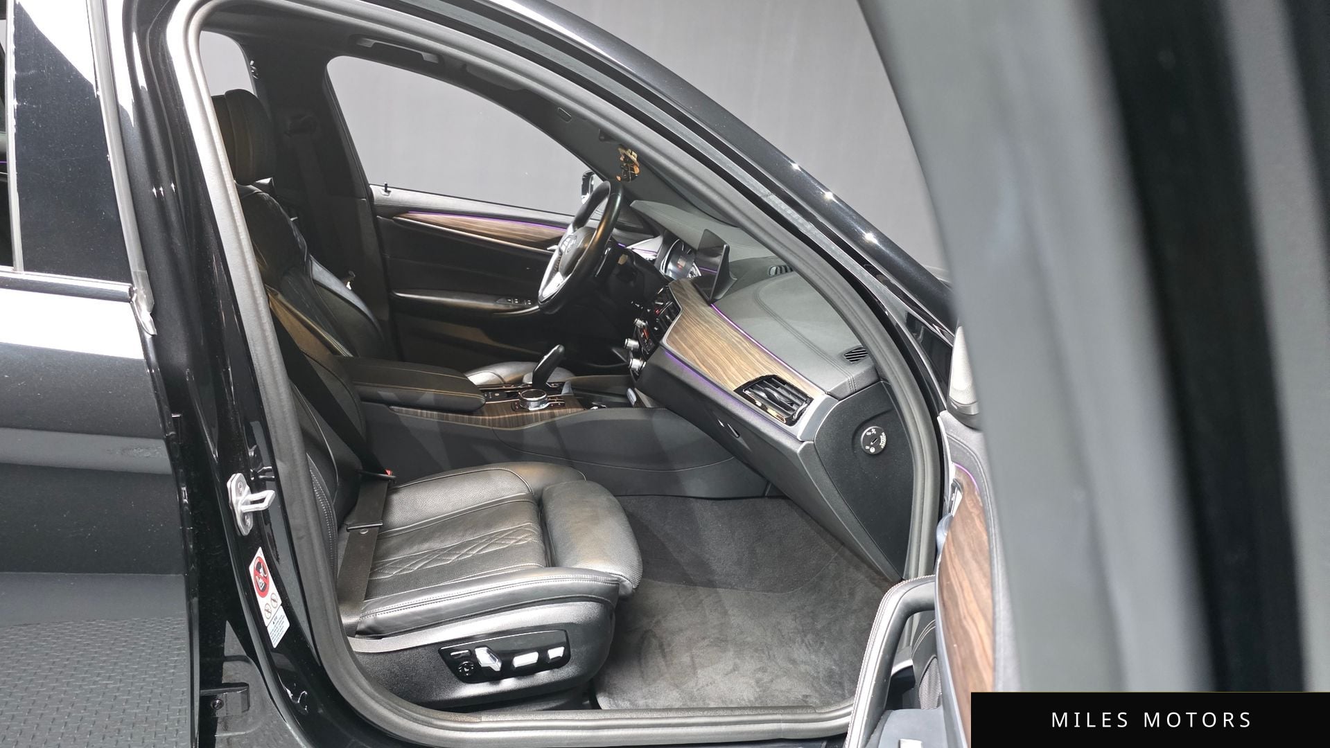 BMW 5 Series (G30) 2017 — миниатюра 11