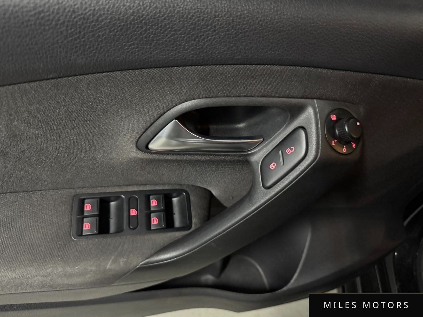 Volkswagen 폴로 2014 — миниатюра 11