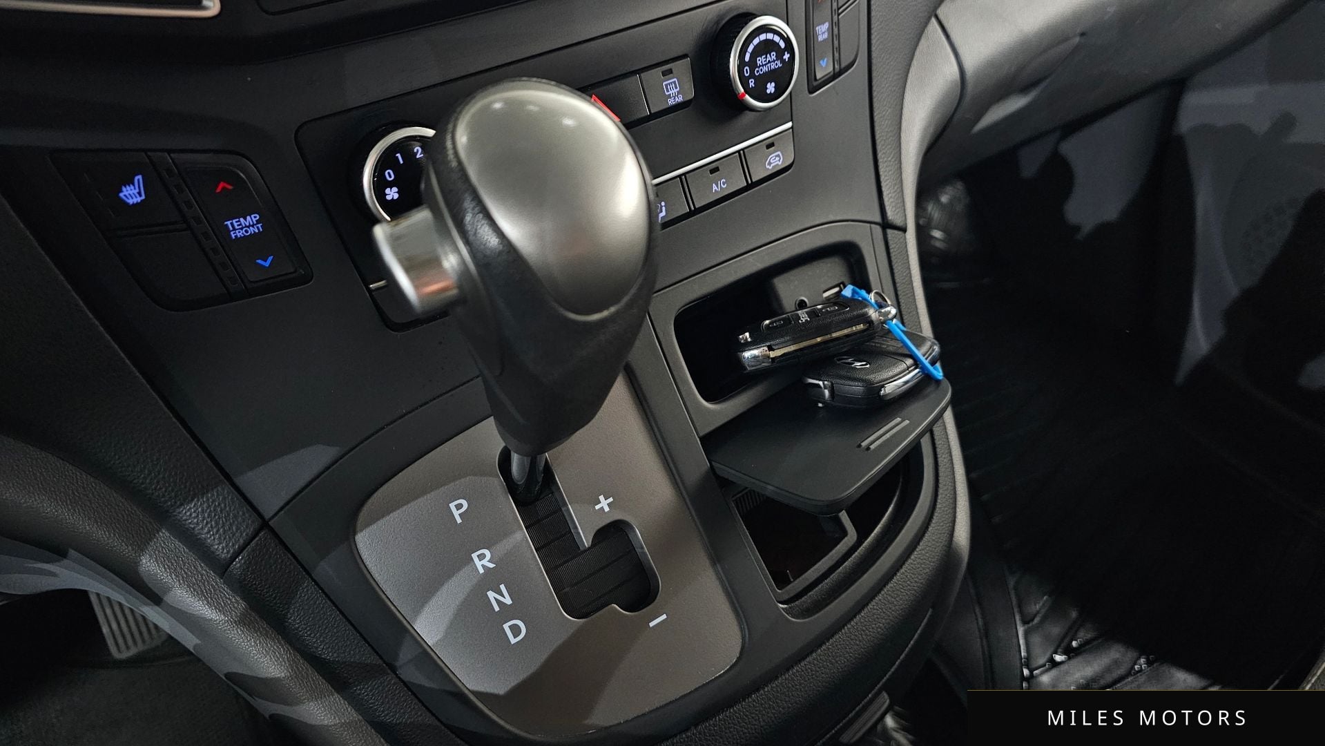 Hyundai 뉴 그랜드 스타렉스 2020 — миниатюра 9