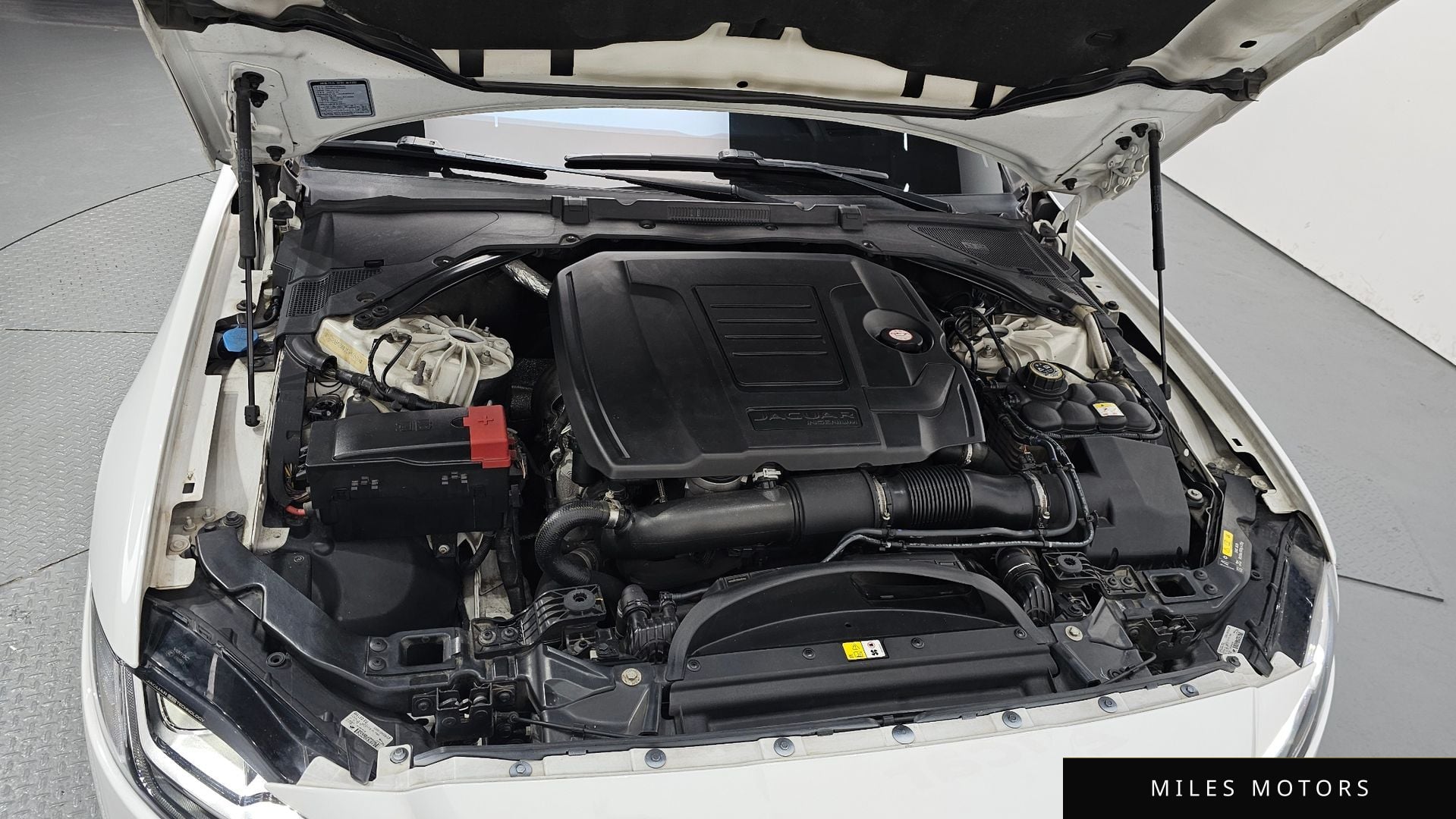 Jaguar XF (X260) 2018 — миниатюра 6