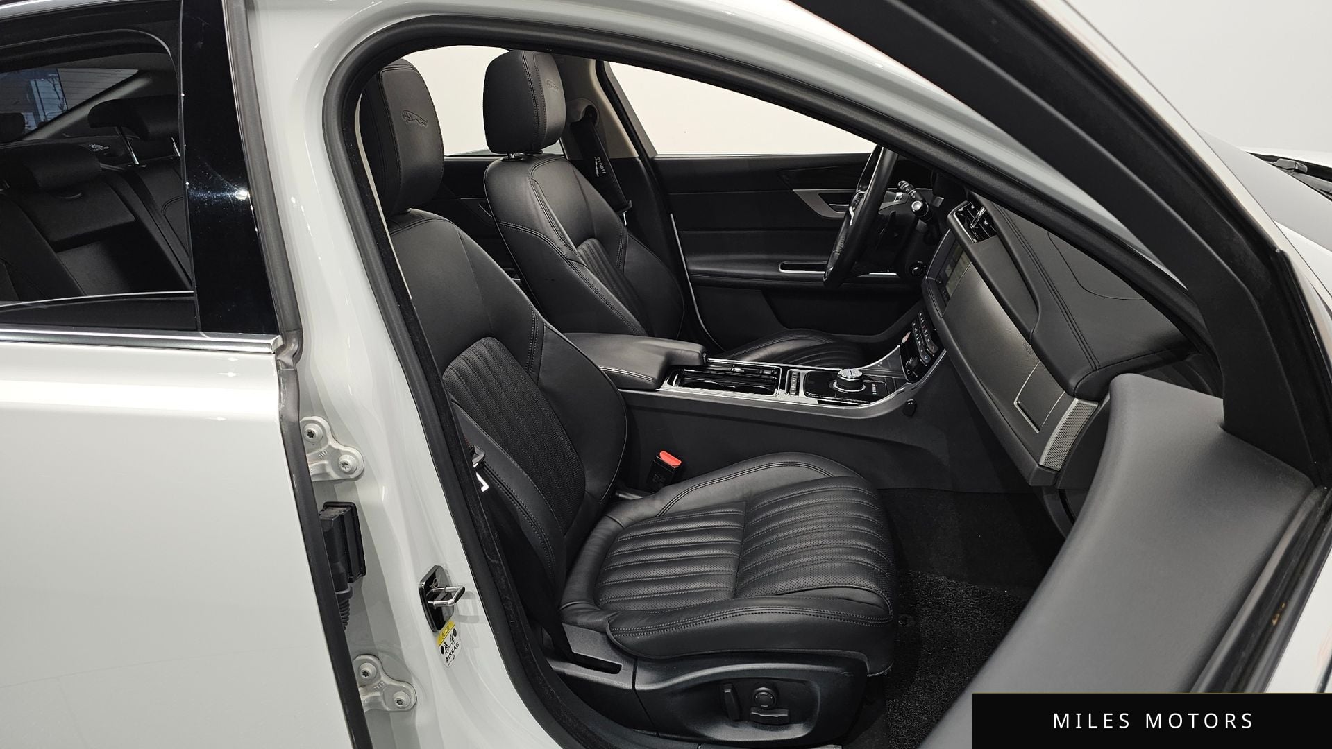 Jaguar XF (X260) 2018 — миниатюра 10