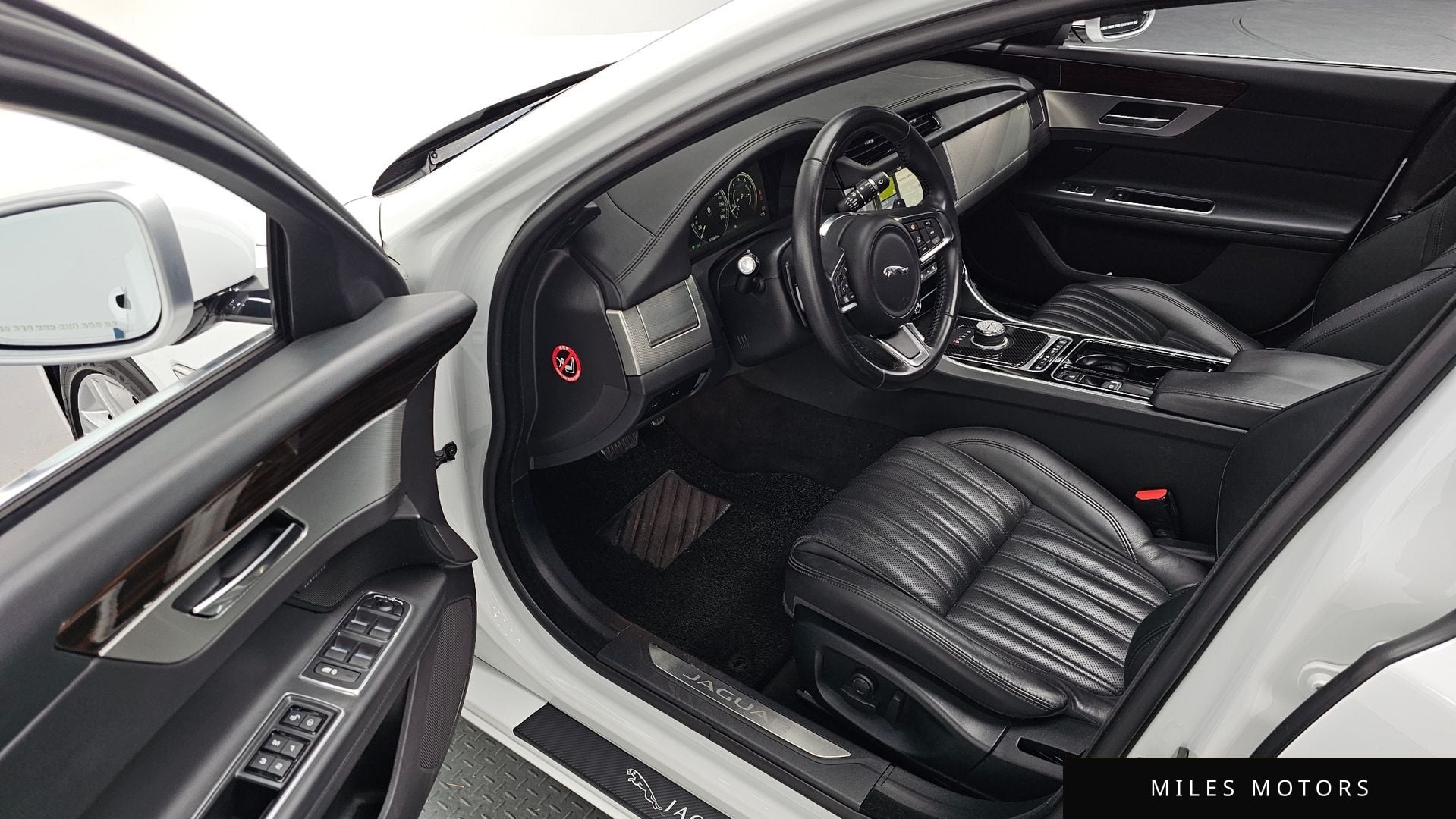 Jaguar XF (X260) 2018 — миниатюра 11