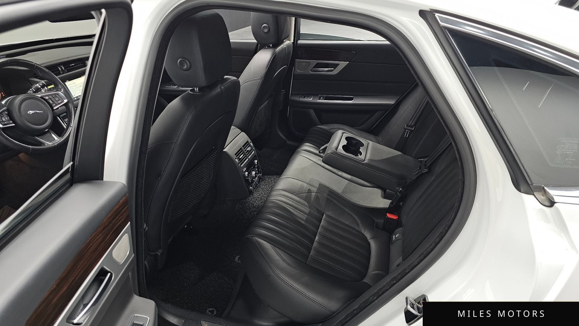 Jaguar XF (X260) 2018 — миниатюра 12
