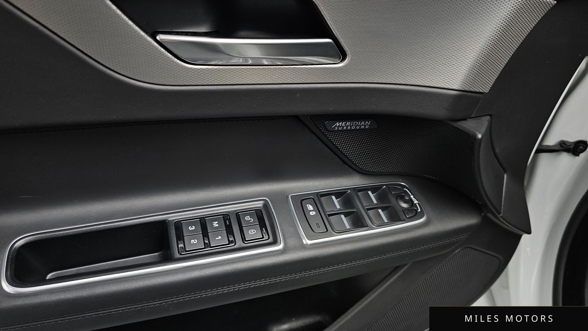 Jaguar XF (X260) 2018 — миниатюра 18