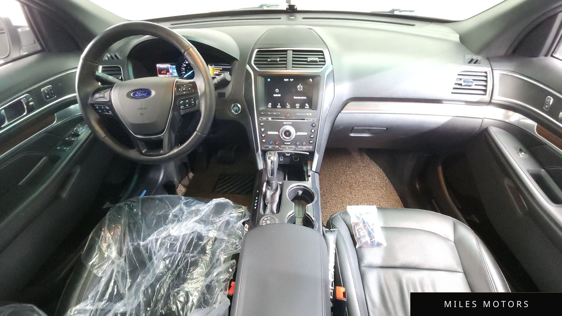 Ford Explorer 2017 — миниатюра 7