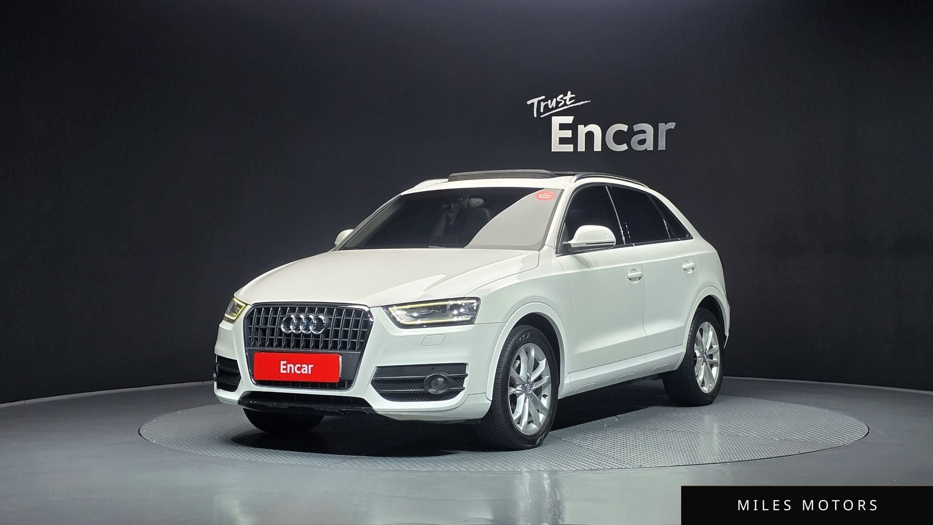 Audi Q3 2015 — фото 1 из 12