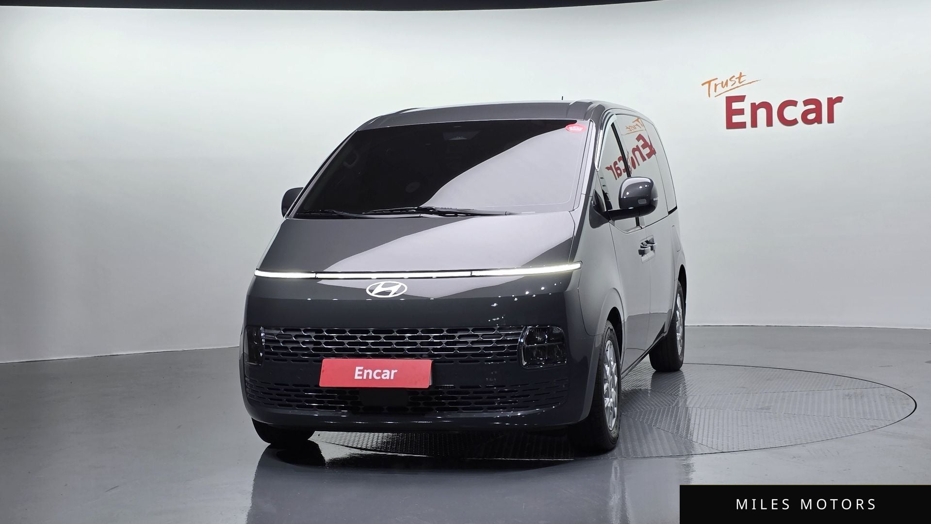 Hyundai Staria 2025