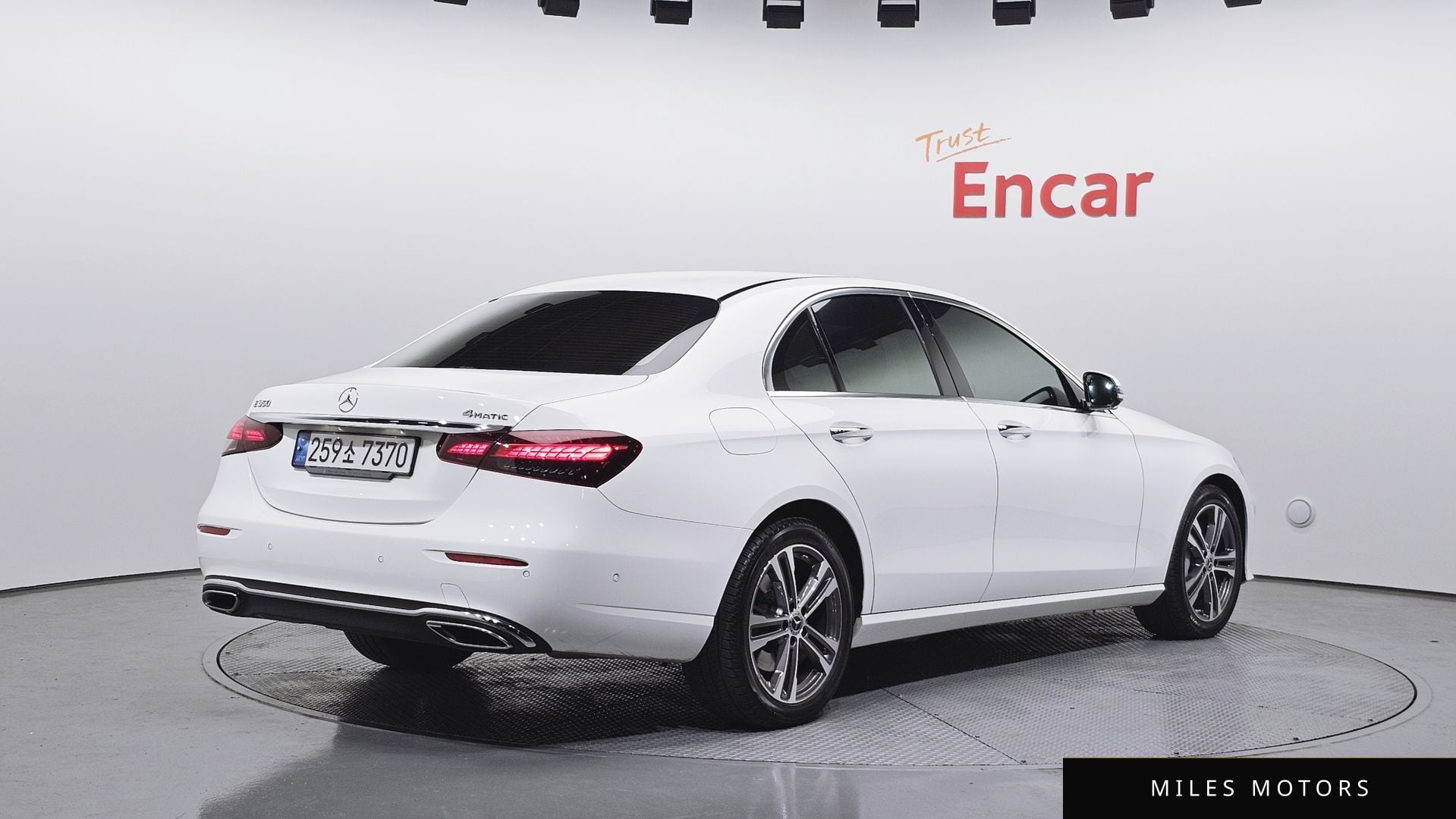 Mercedes-Benz E-Class W213 2022 — миниатюра 2
