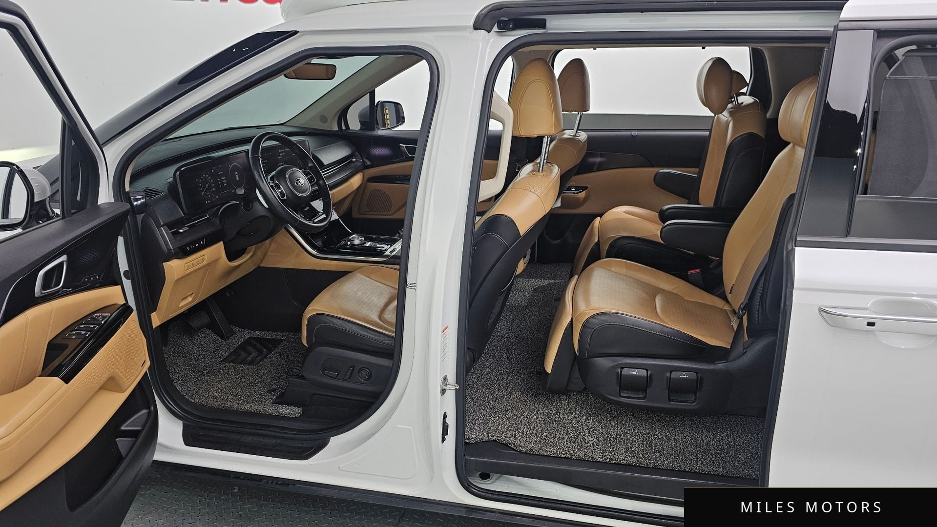 Kia Carnival 2021 — миниатюра 12